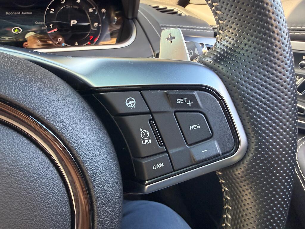 Jaguar F-Type view 46