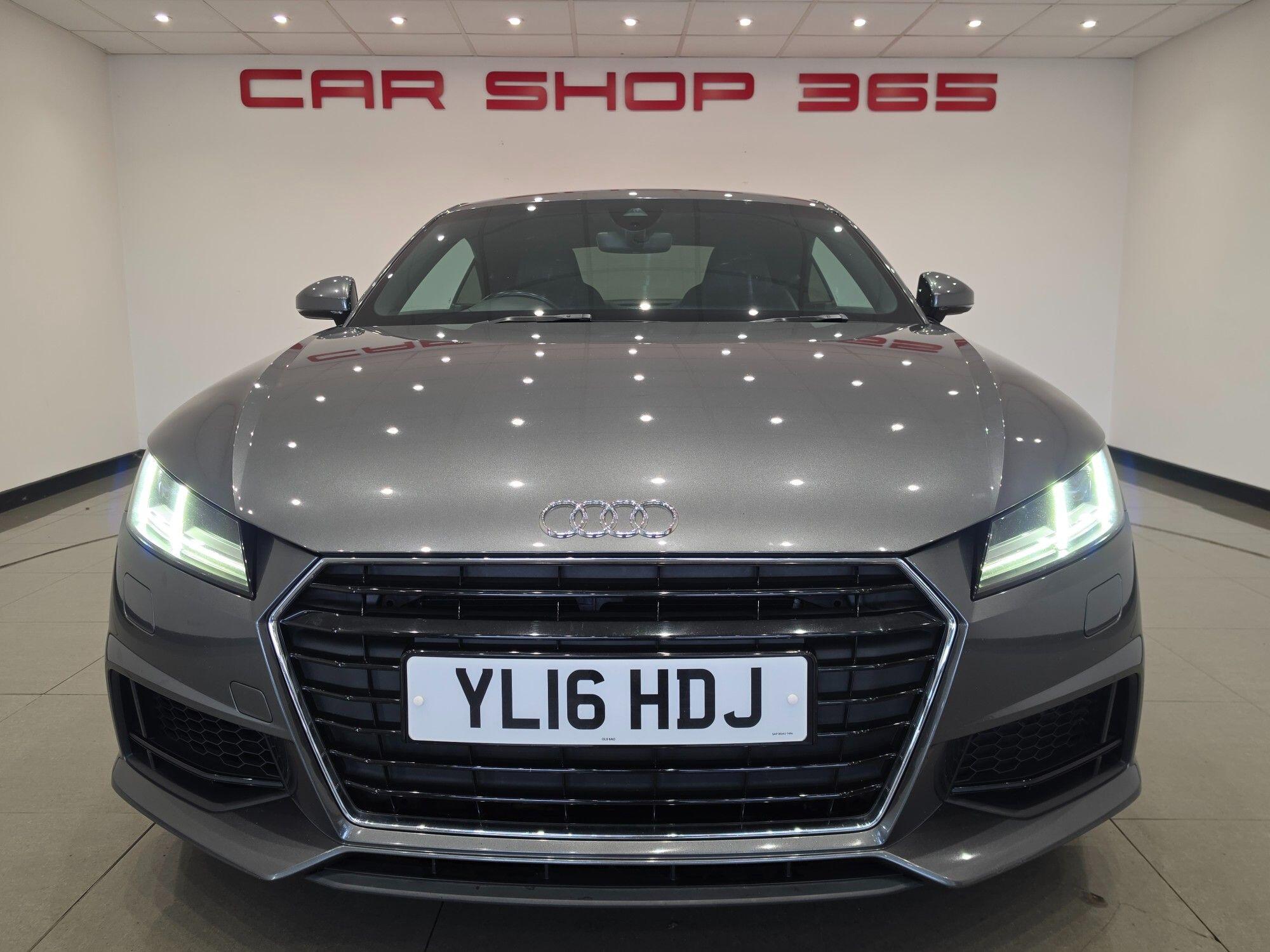 Audi TT view 16