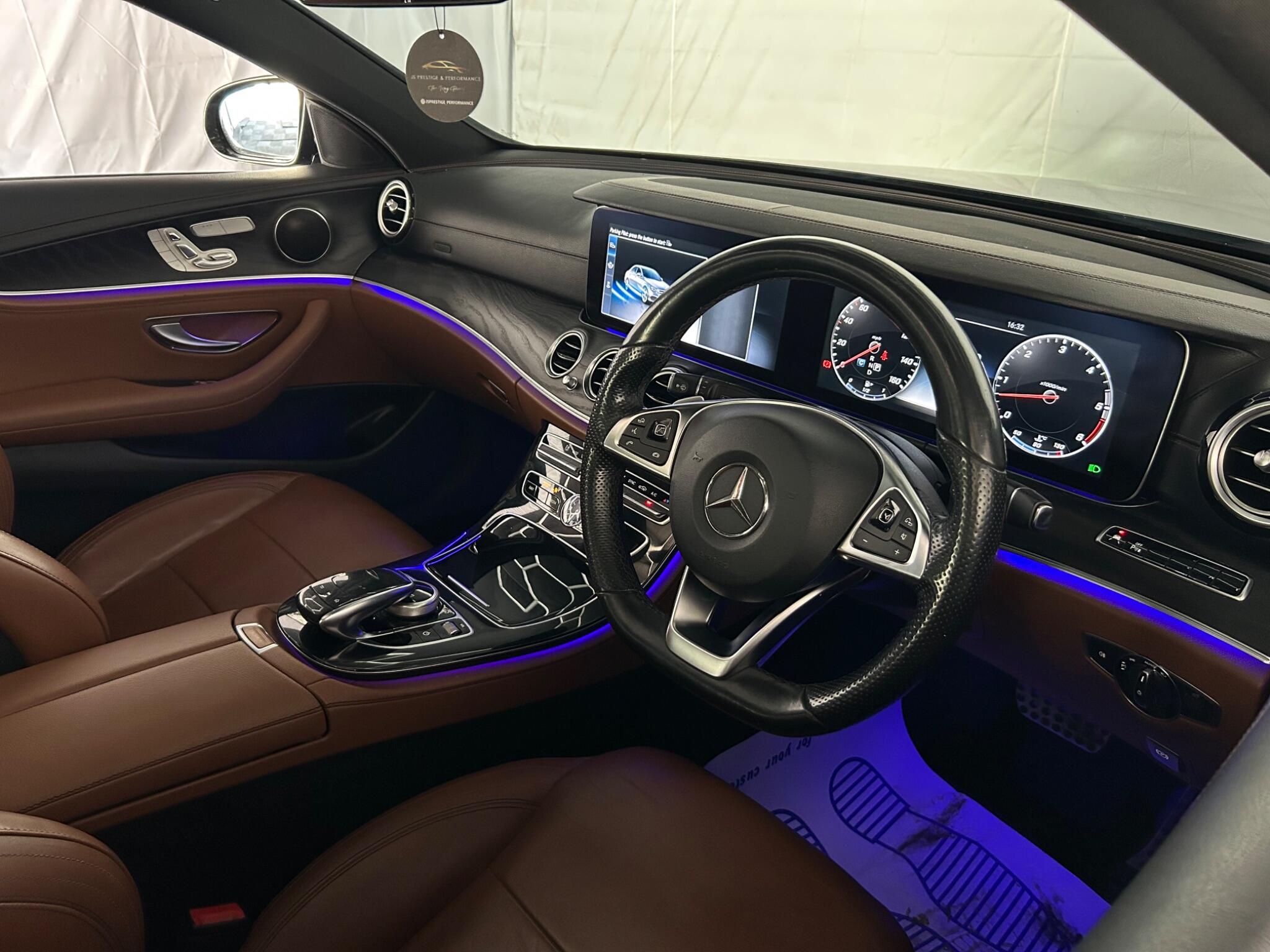Mercedes-Benz E Class view 10