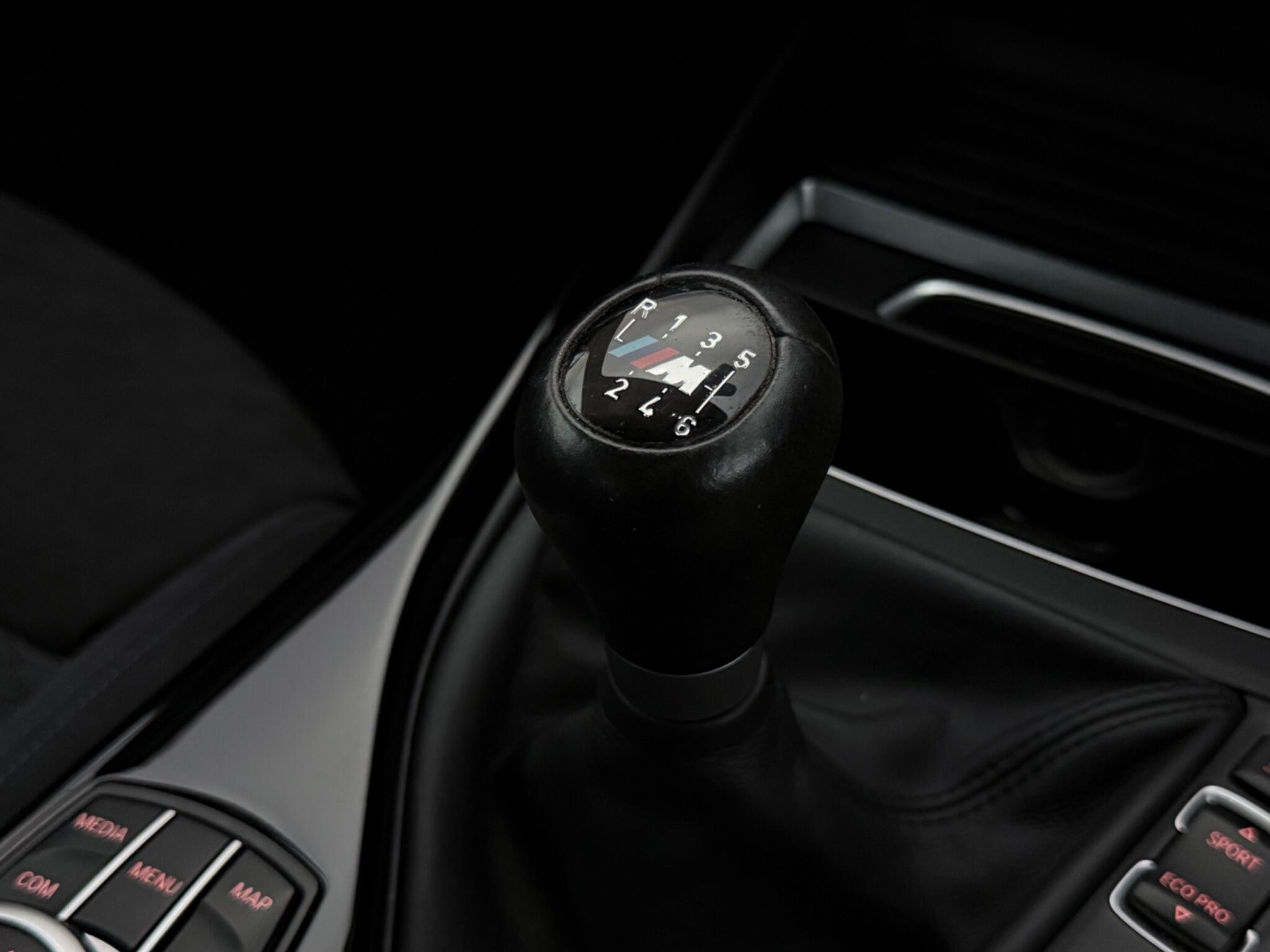 BMW 2 Series view 18