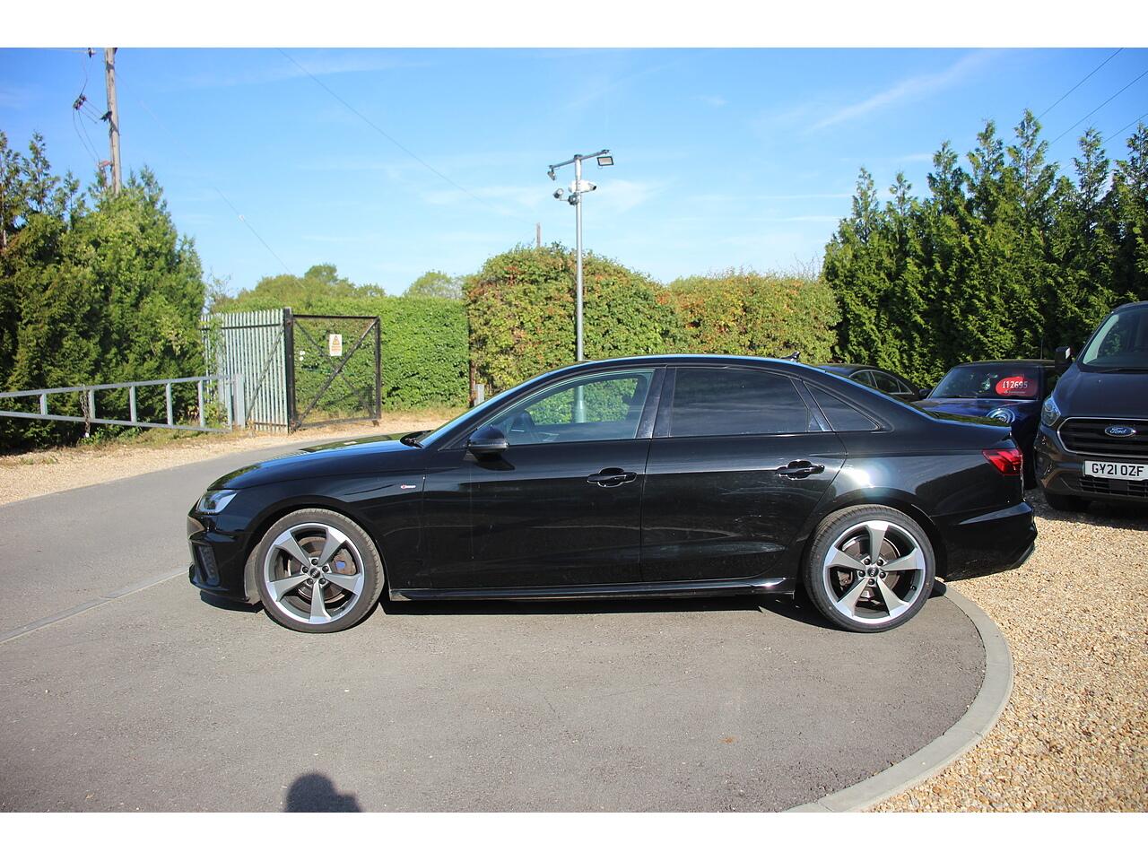 Audi A4 view 7
