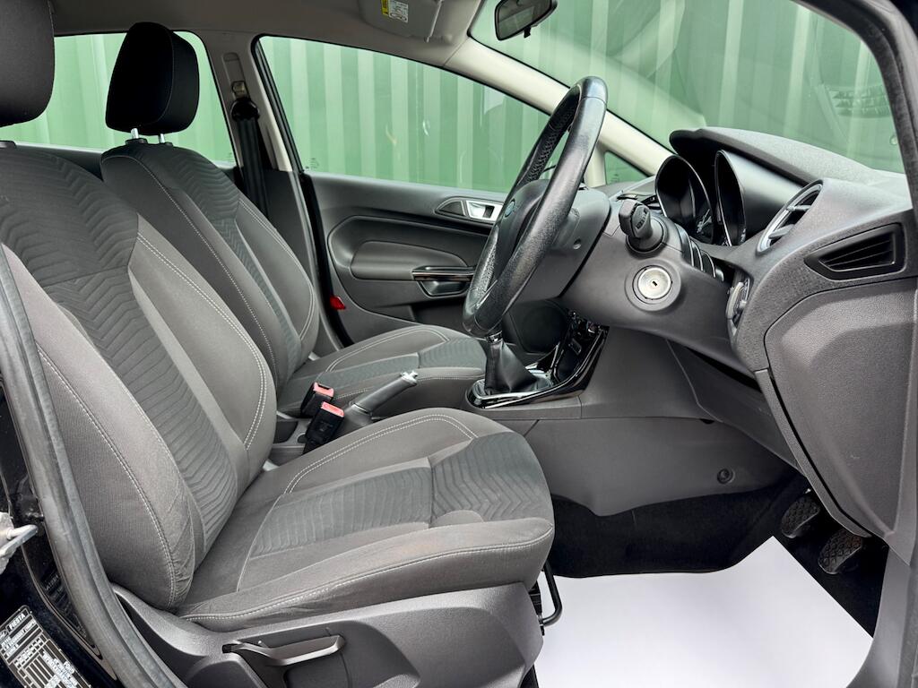 Ford Fiesta view 3