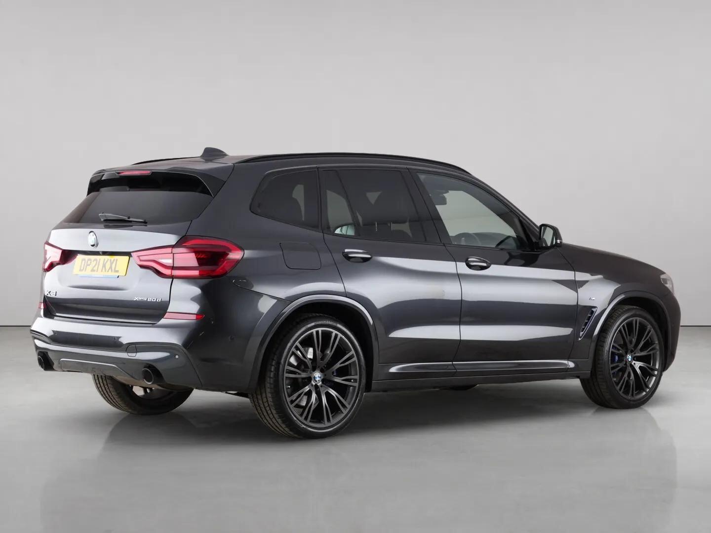 BMW X3 view 7