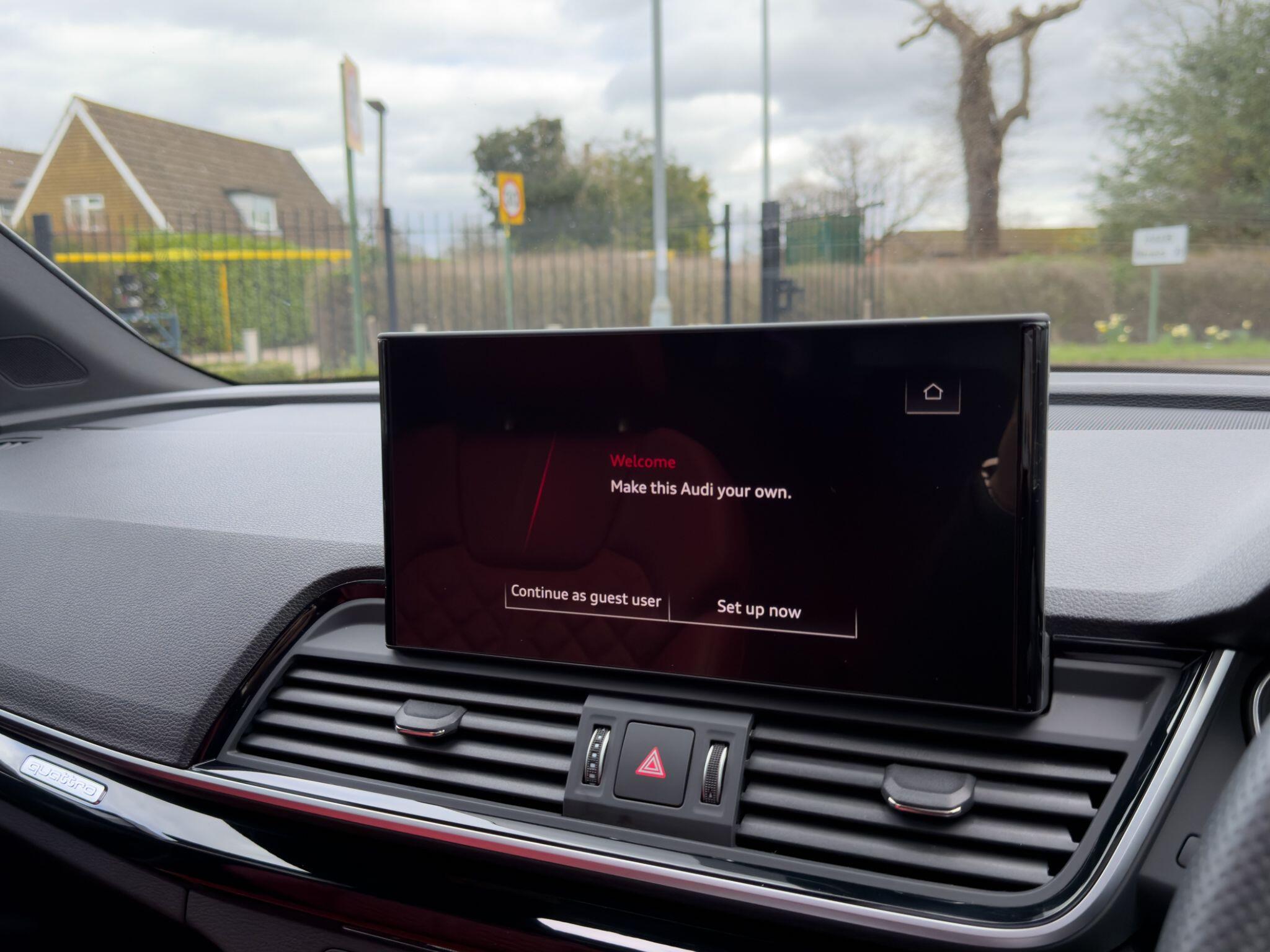 Audi Audi SQ5 view 26