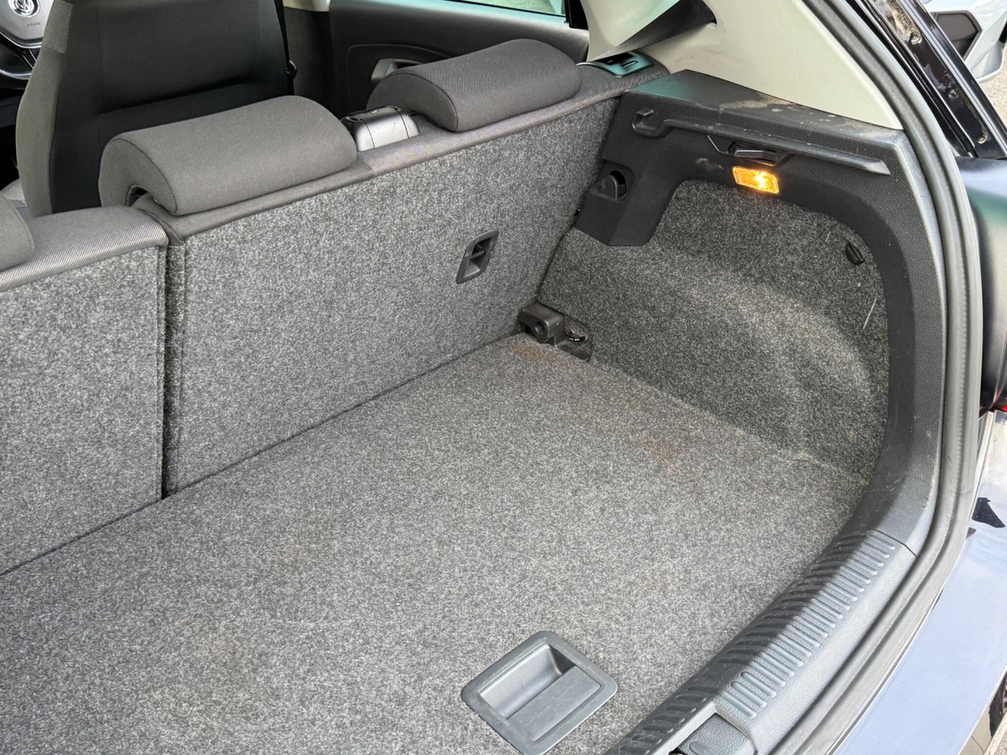 Volkswagen Polo - Image 41