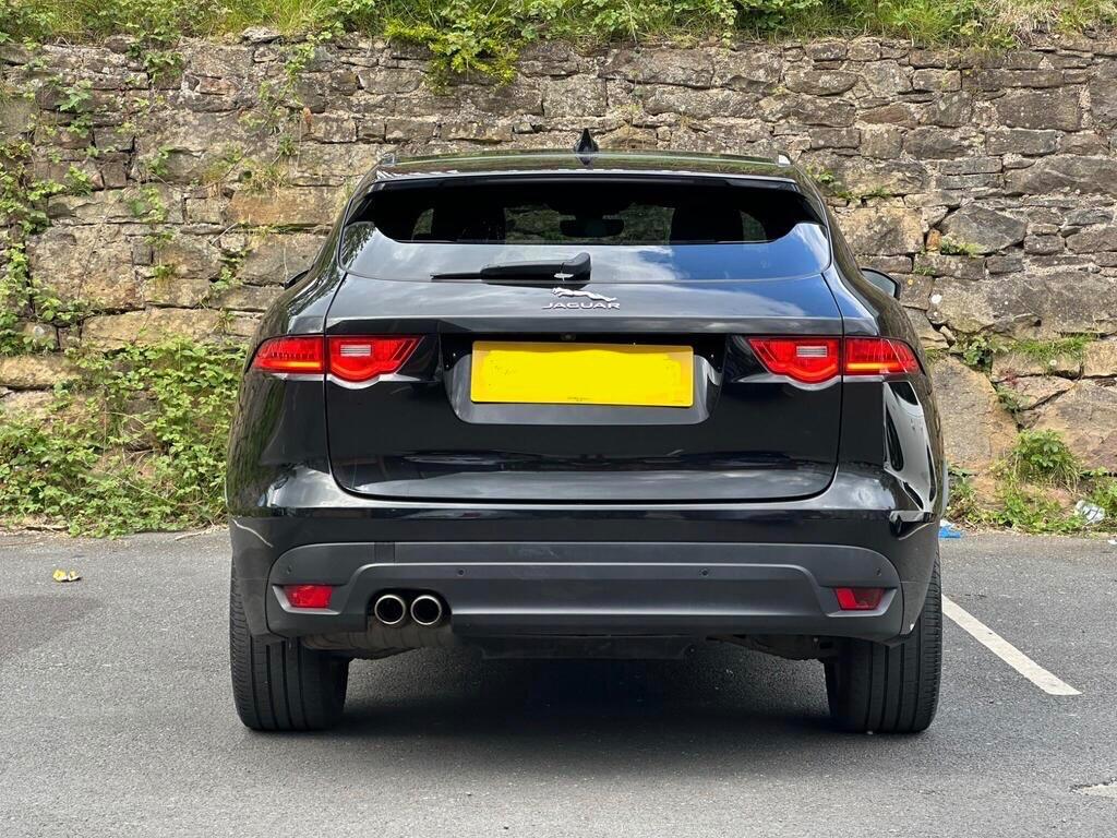 Jaguar F-Pace view 6