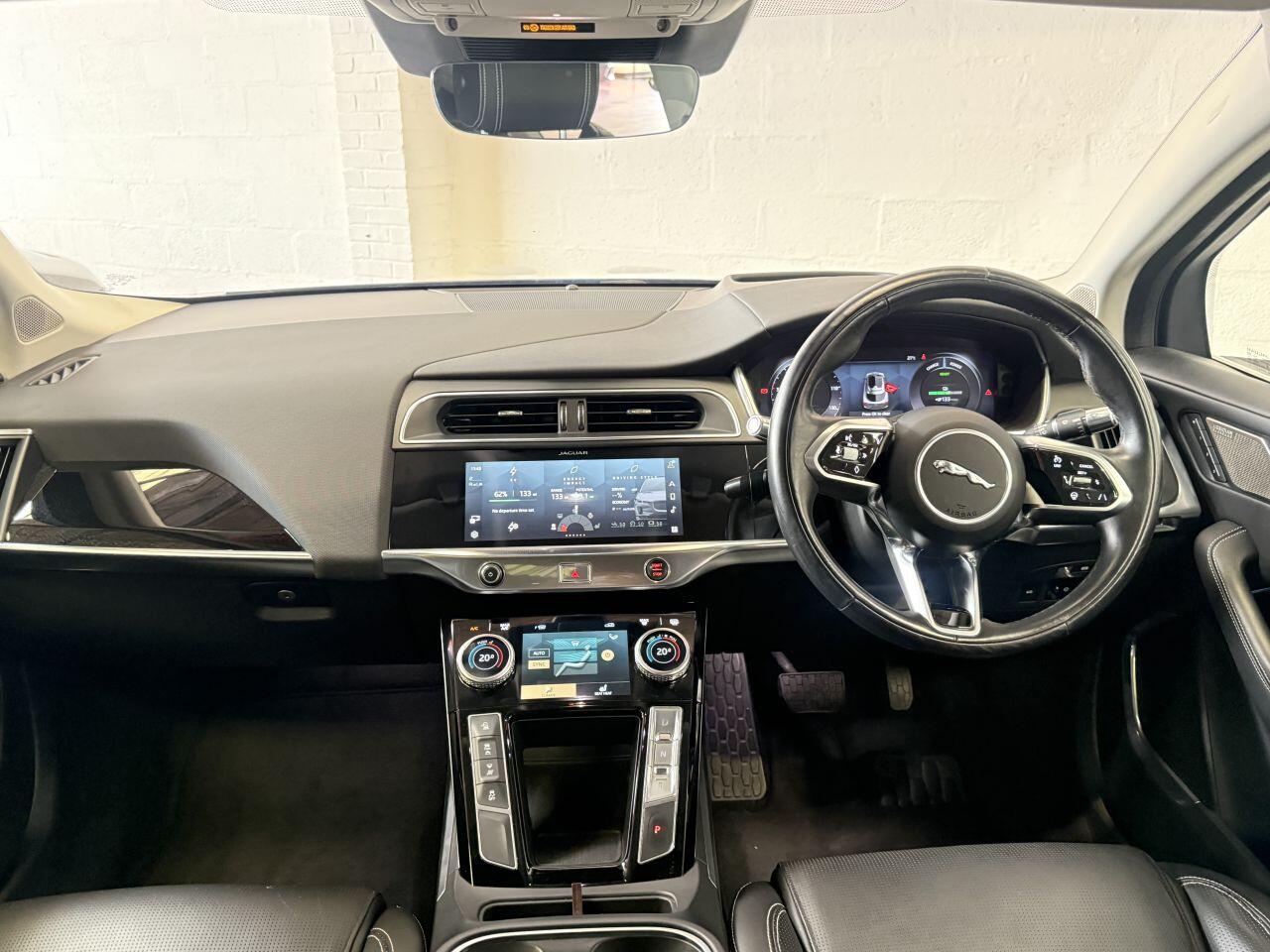 Jaguar I-Pace view 34