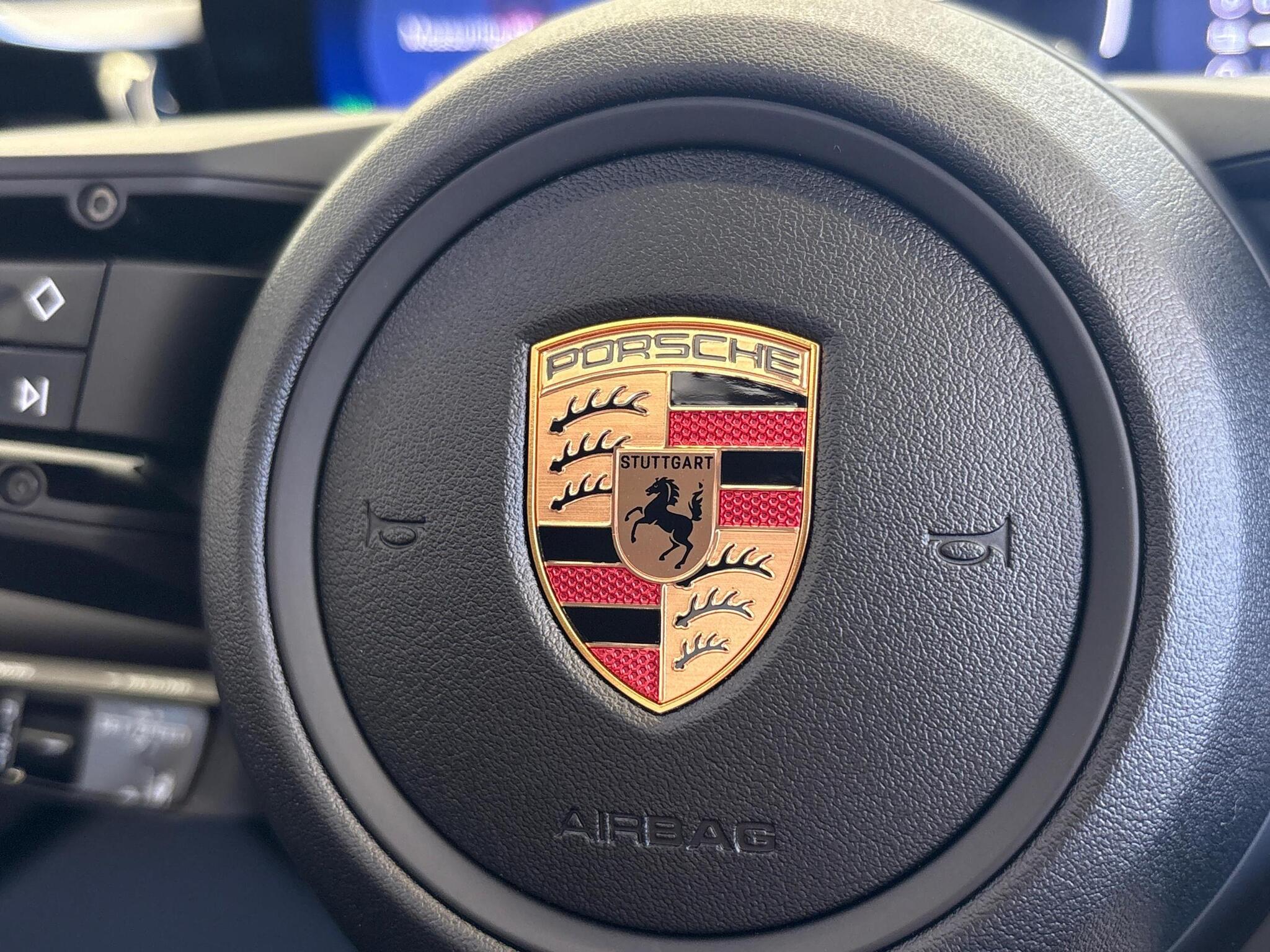 Porsche Macan view 42