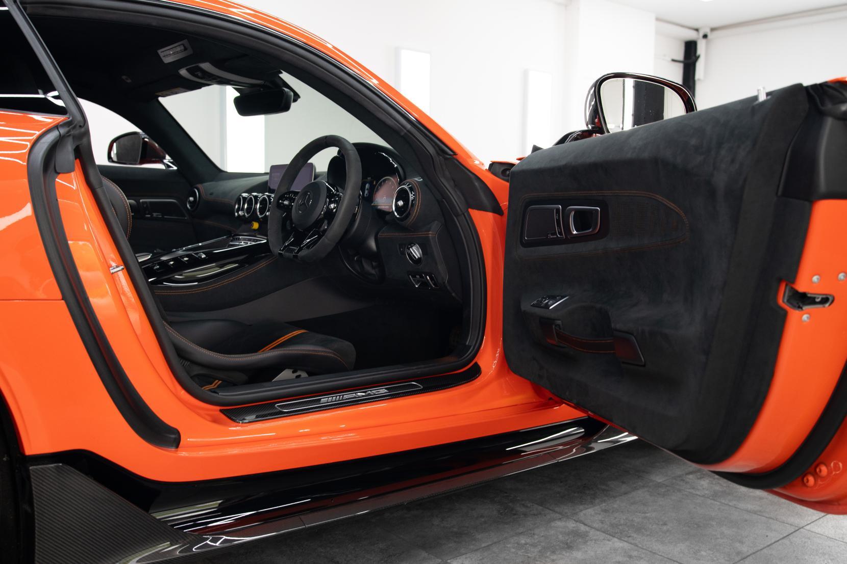 Mercedes-Benz Amg GT view 4