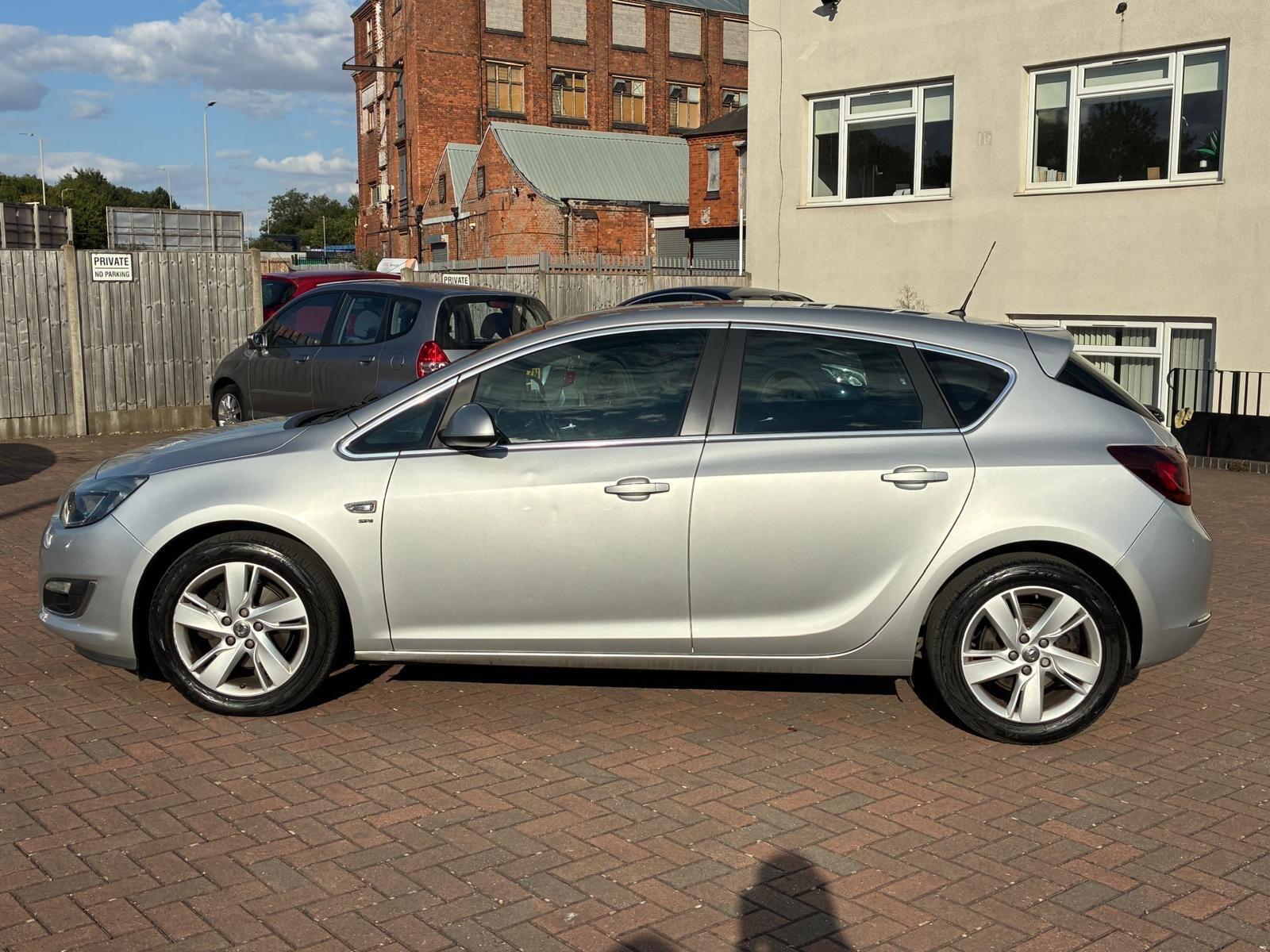 Vauxhall Astra view 11