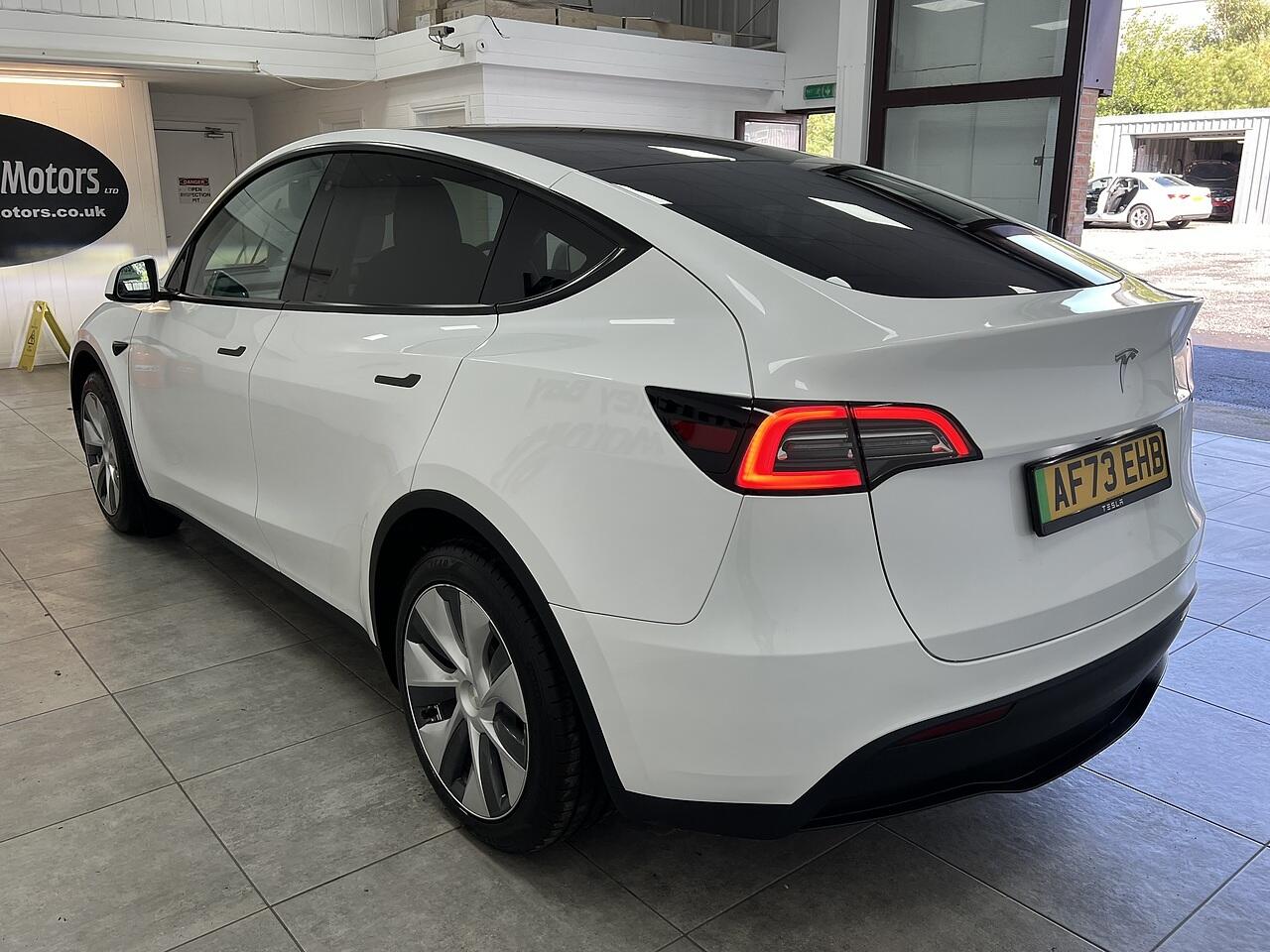 Tesla Model Y view 5