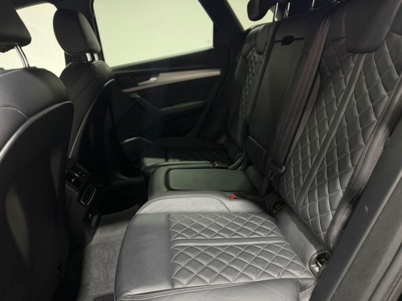 Audi Q5 view 29