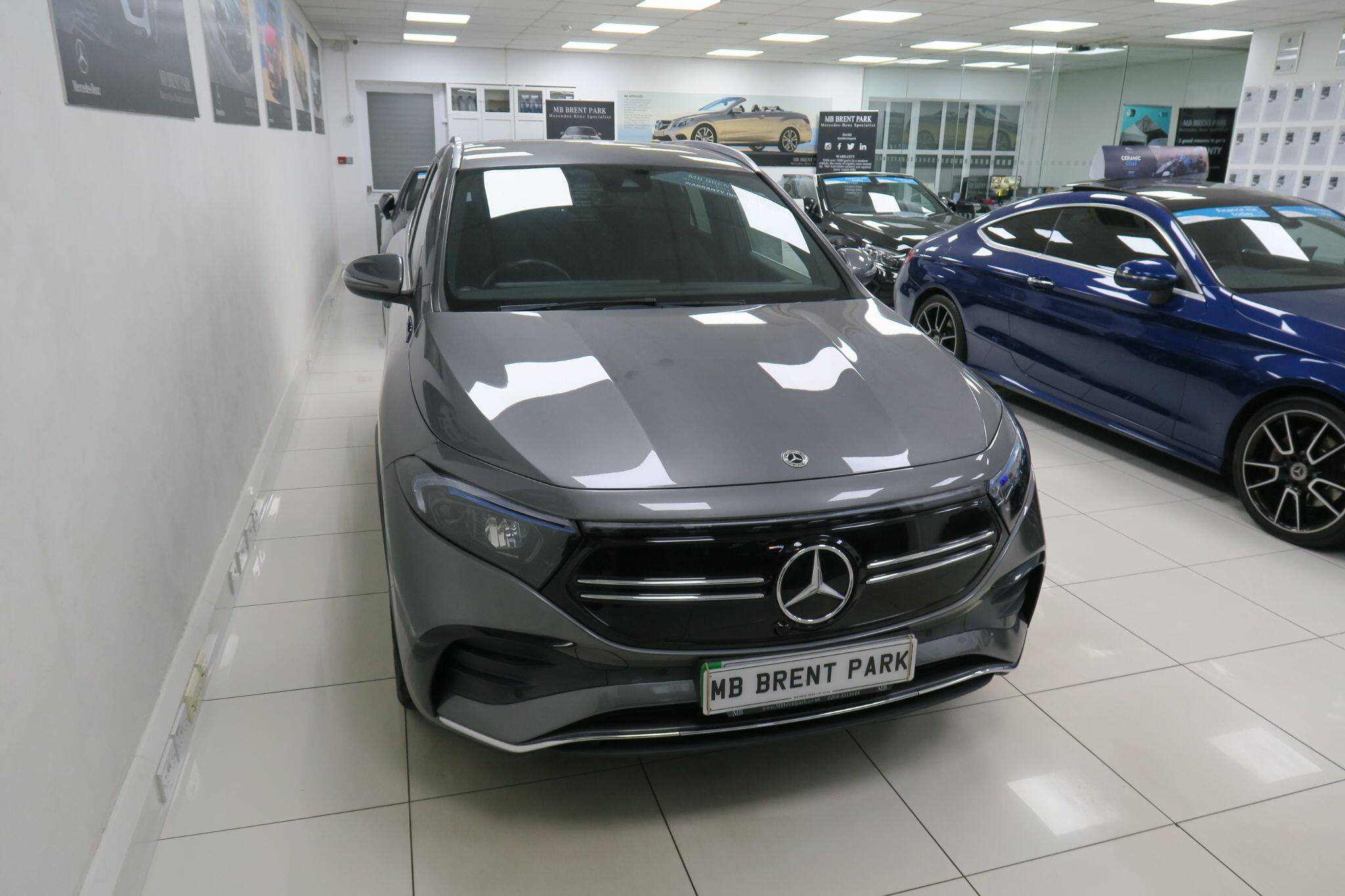 Mercedes-Benz EQA view 4