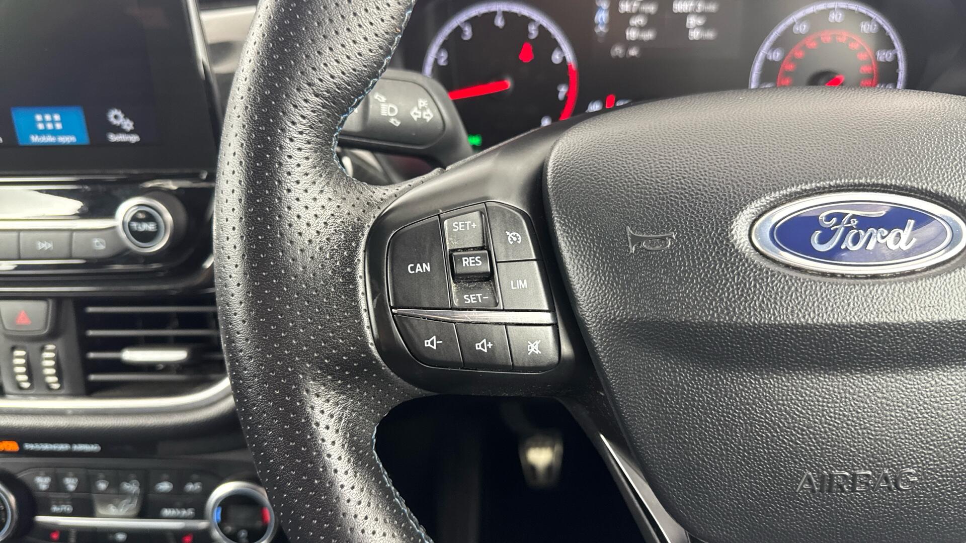 Ford Fiesta view 39