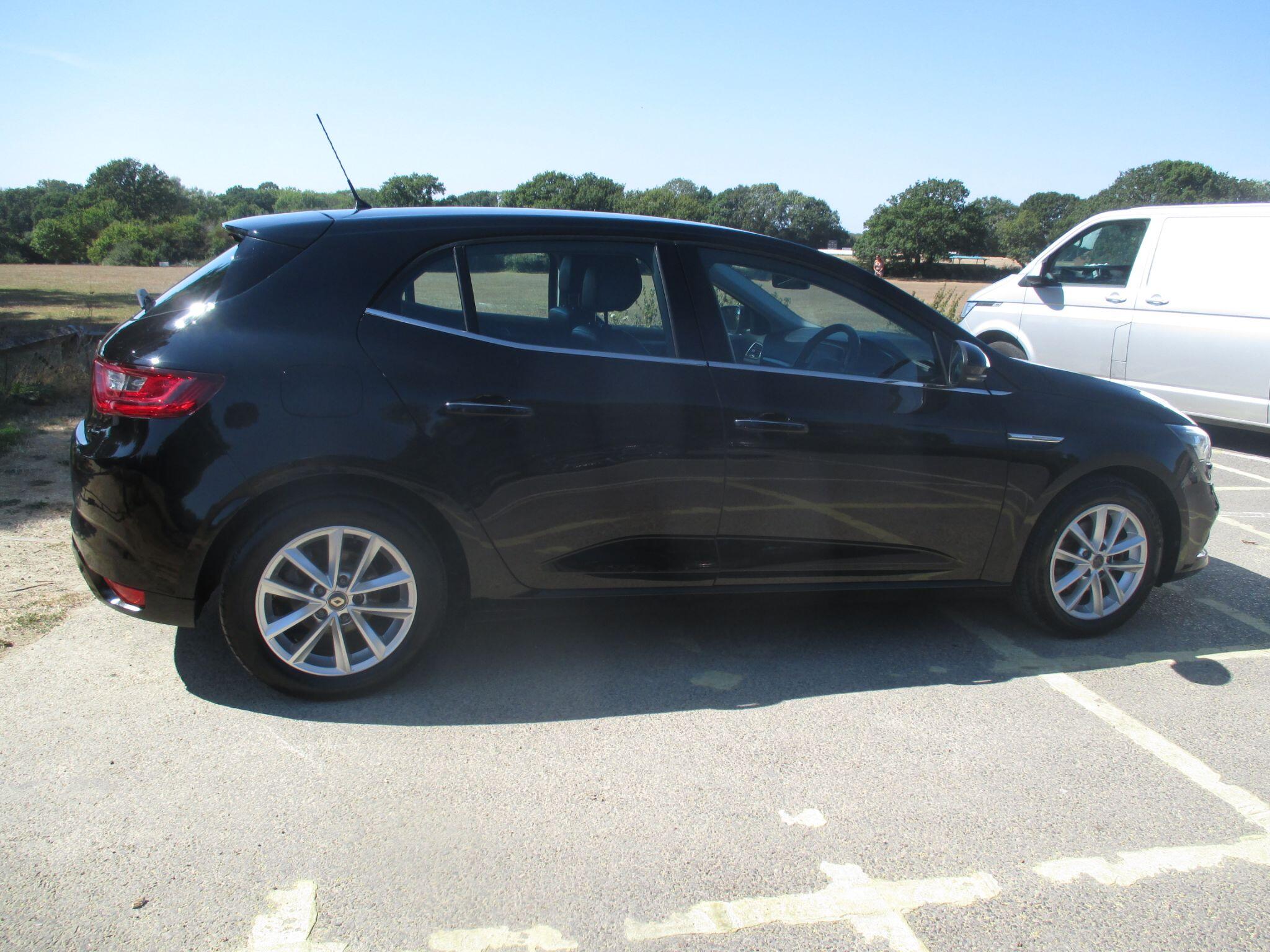 Renault Megane view 8