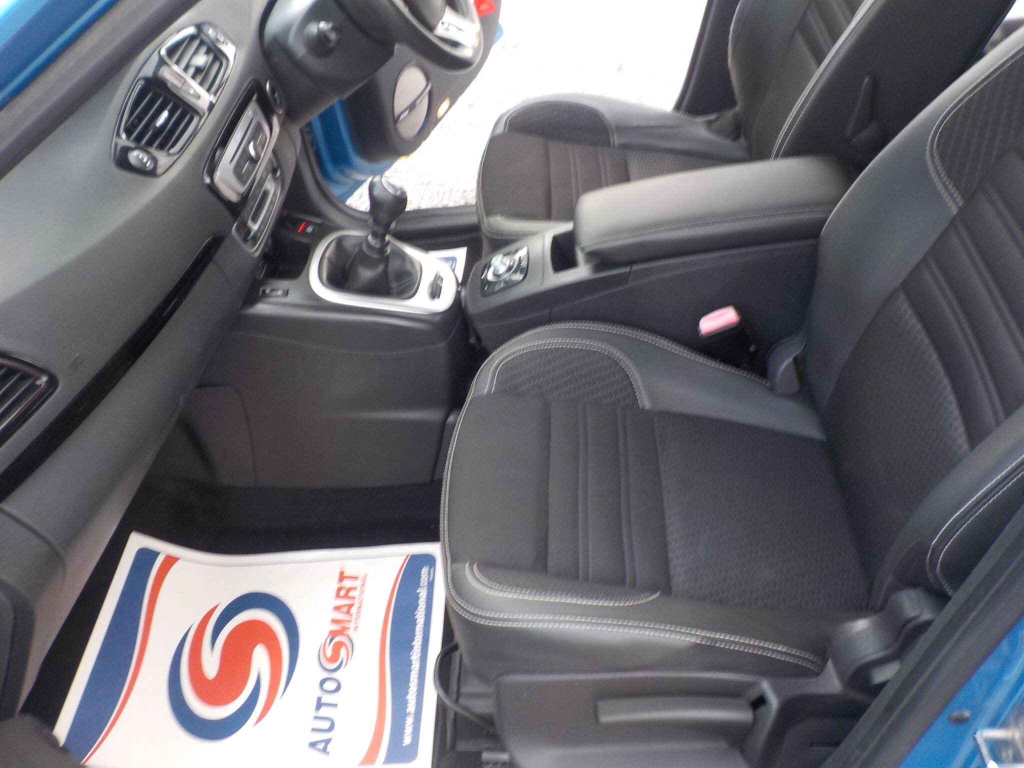 Renault Grand Scenic 1.6 dCi Dynamique Nav Euro 6 (s/s) 5dr