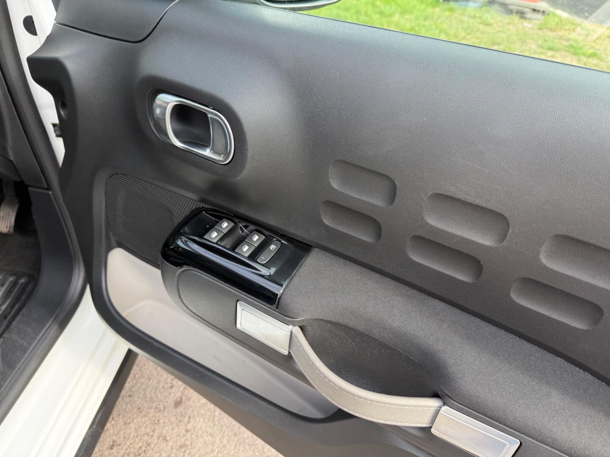 Citroen C3 view 24