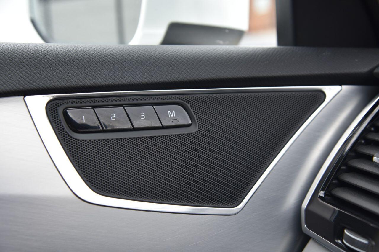 Volvo XC90 view 48