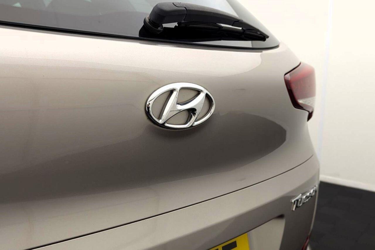 Hyundai Tucson view 45