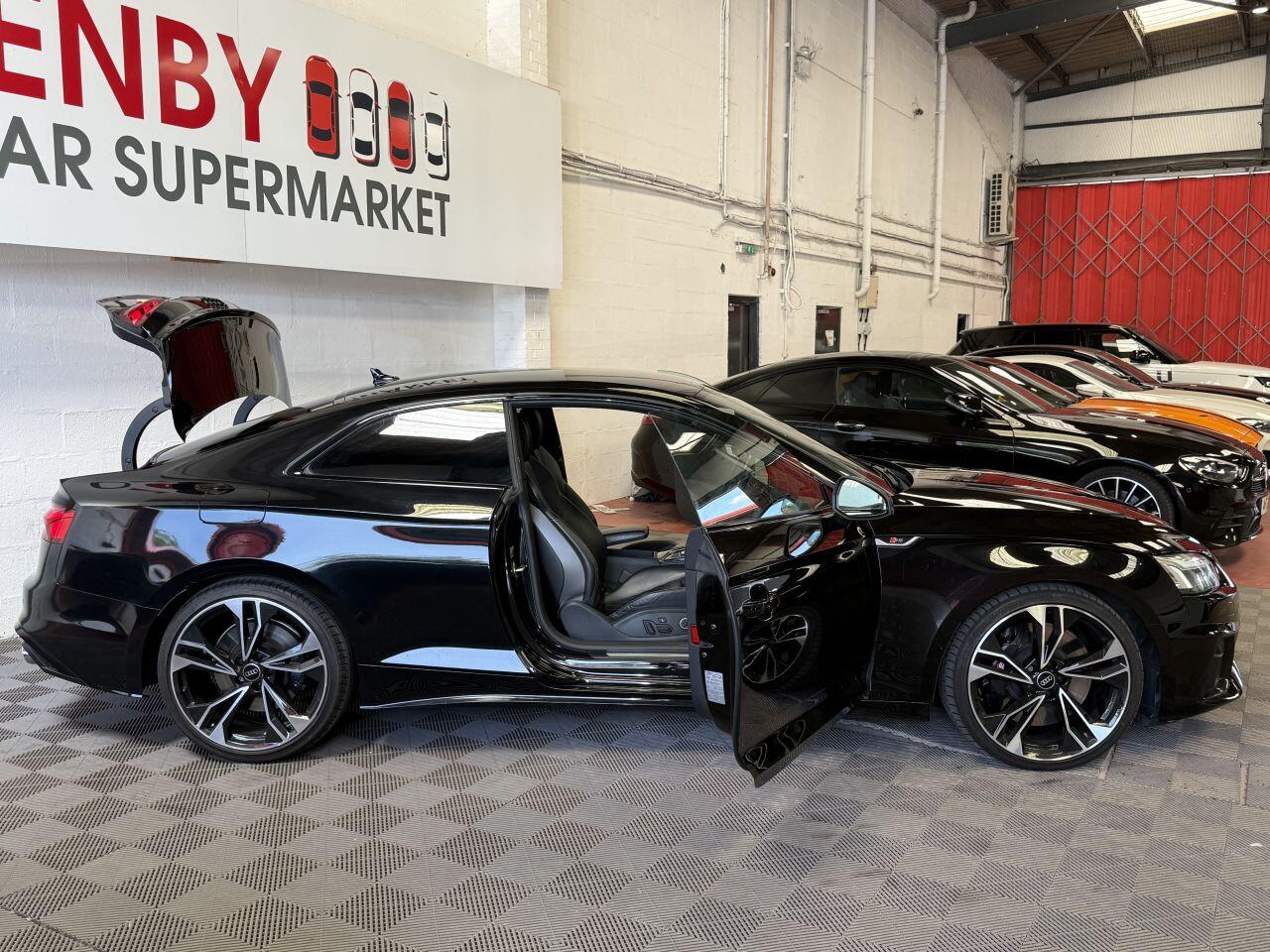 Audi S5 view 14