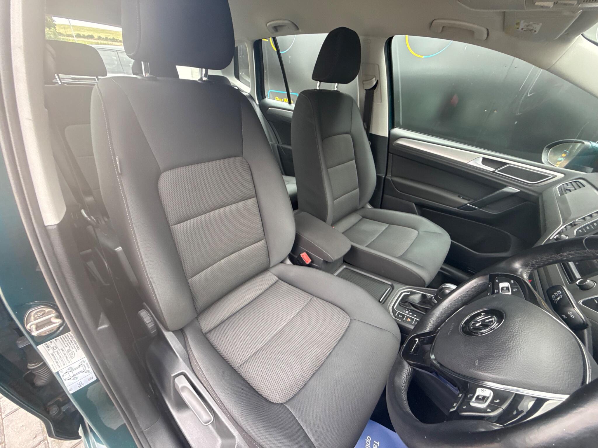 Volkswagen Golf Sportsvan view 15