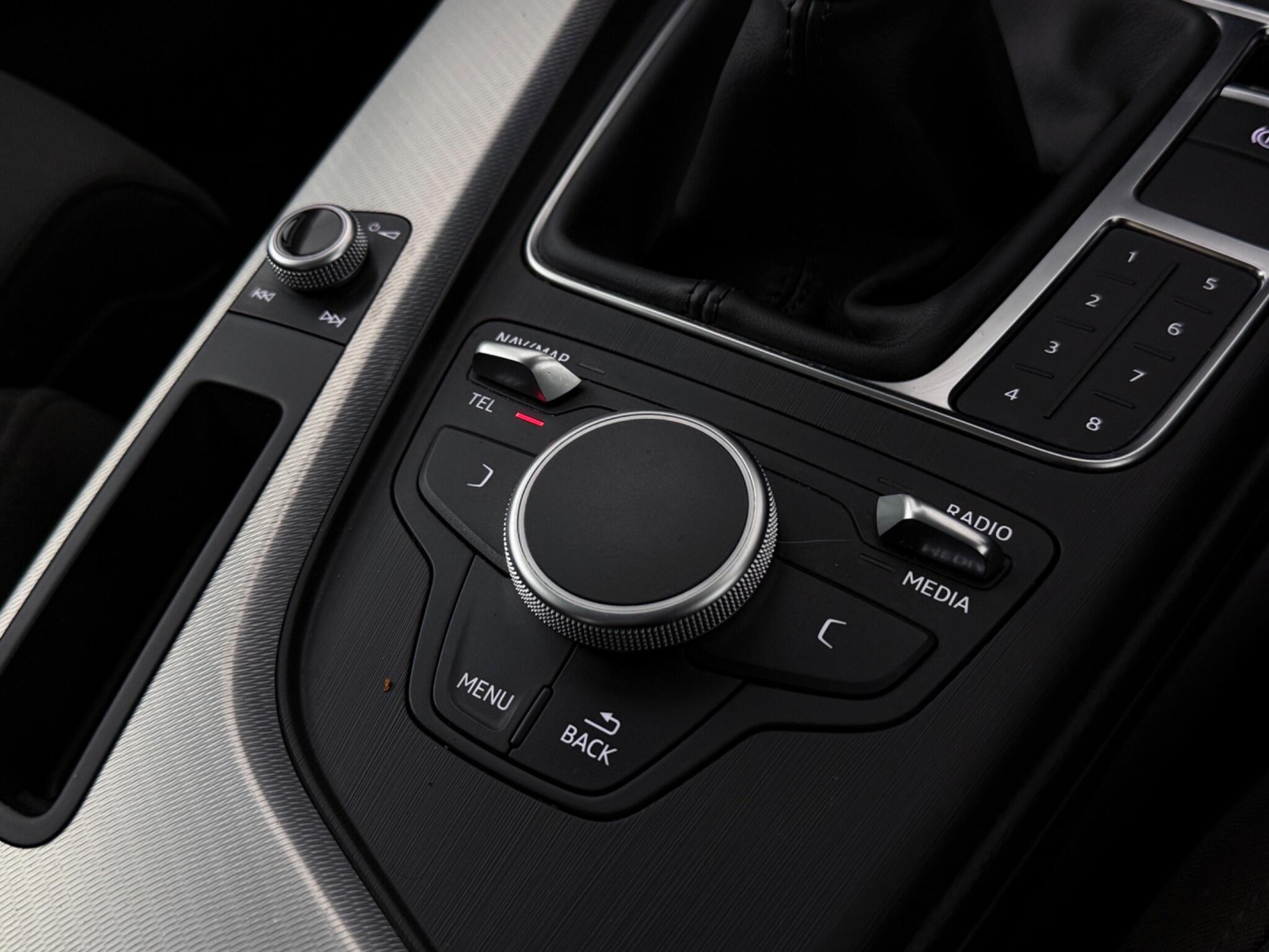 Audi A4 view 22