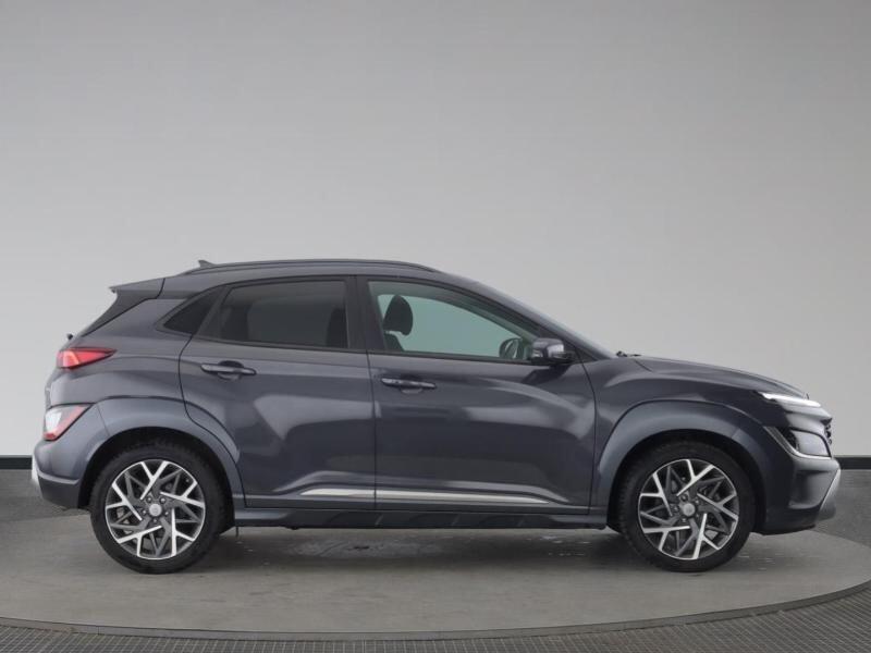 Hyundai Kona view 3