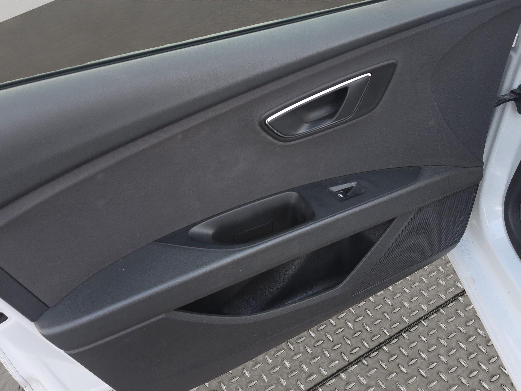 Seat Leon Leon view 24