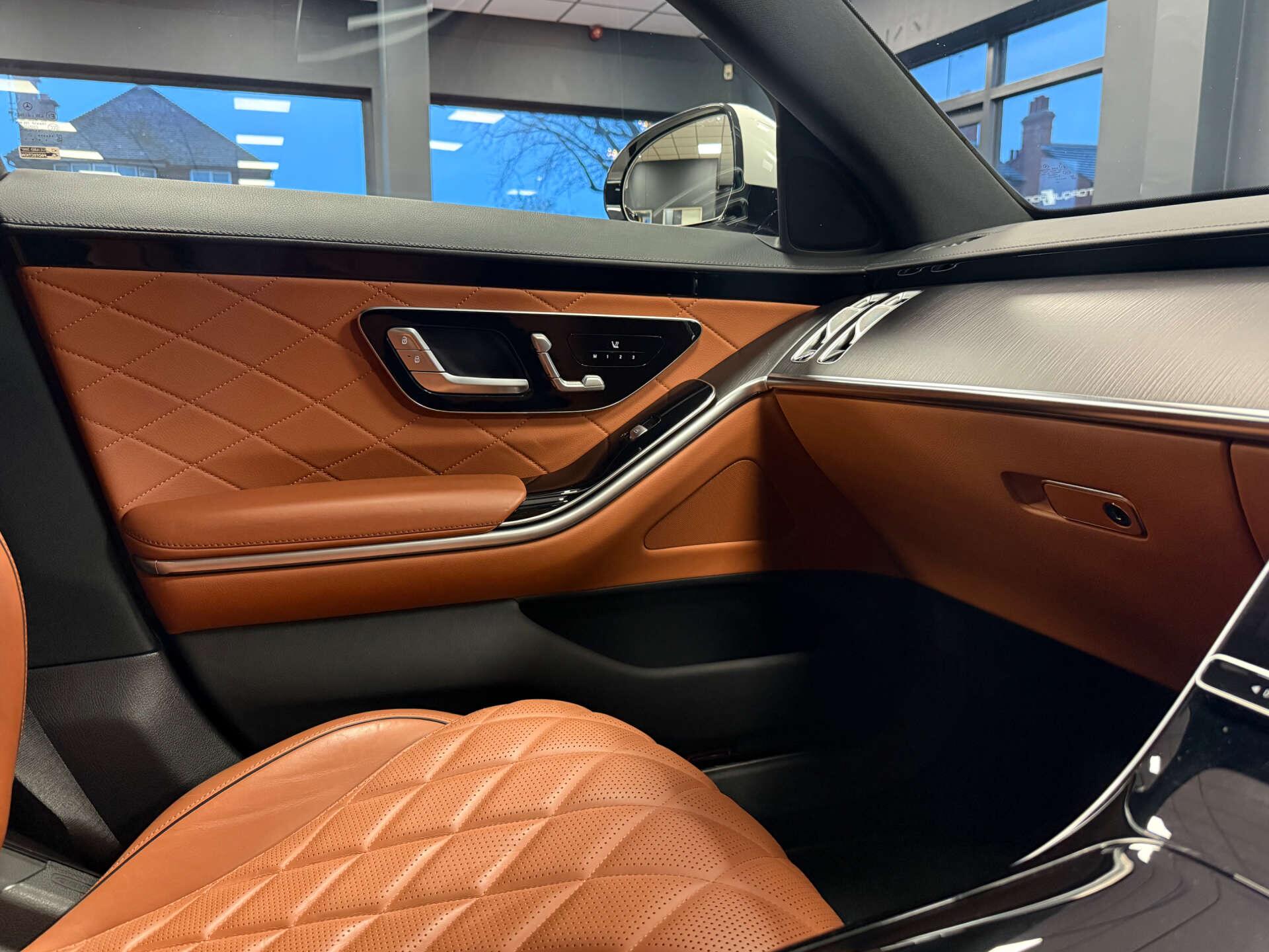 Mercedes-Benz S-Class view 22