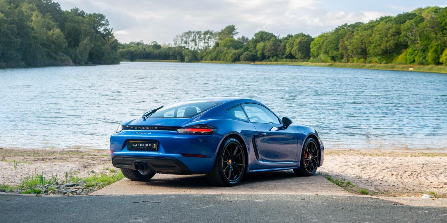 Porsche Cayman view 6