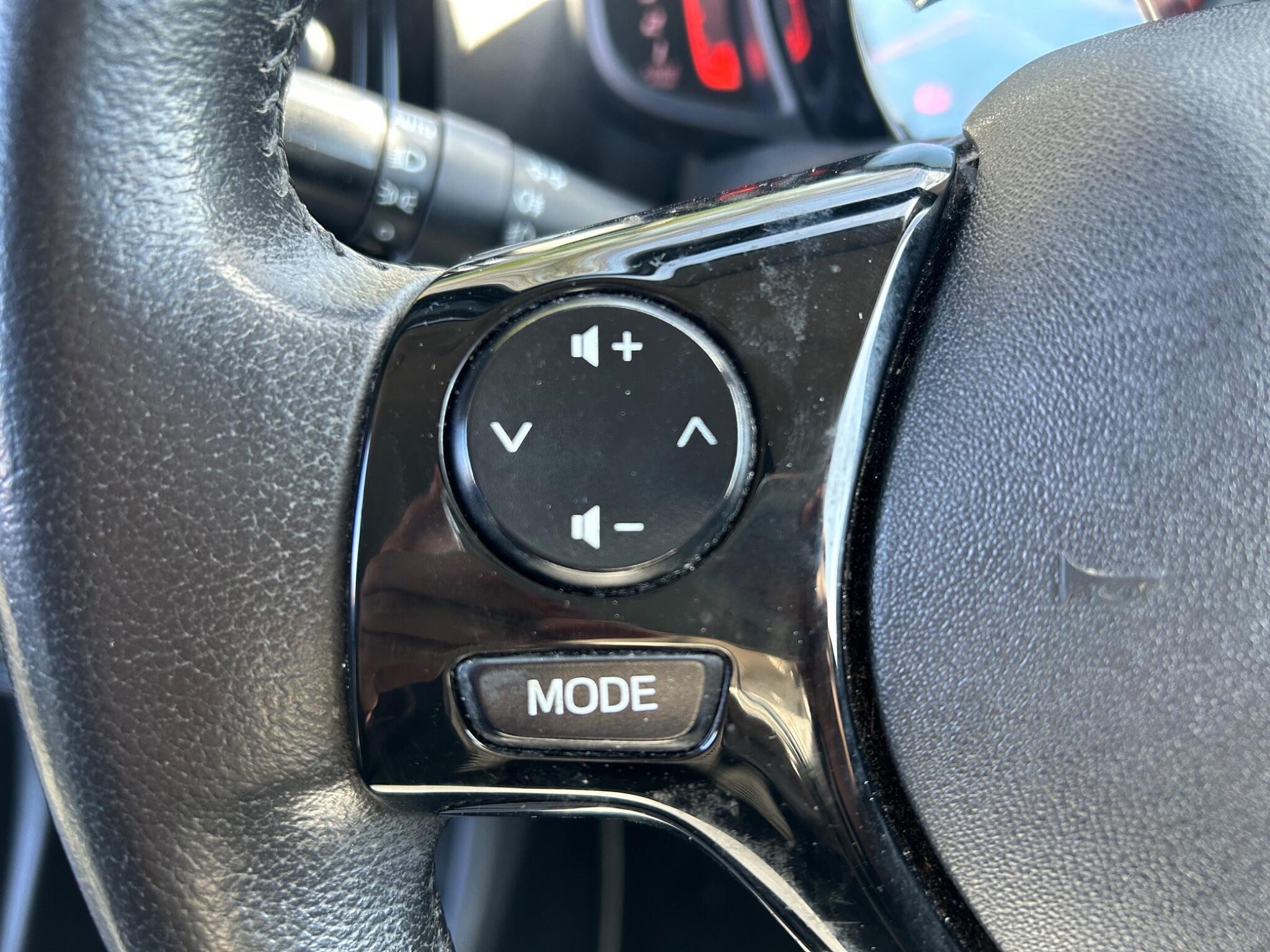 Peugeot 108 view 31