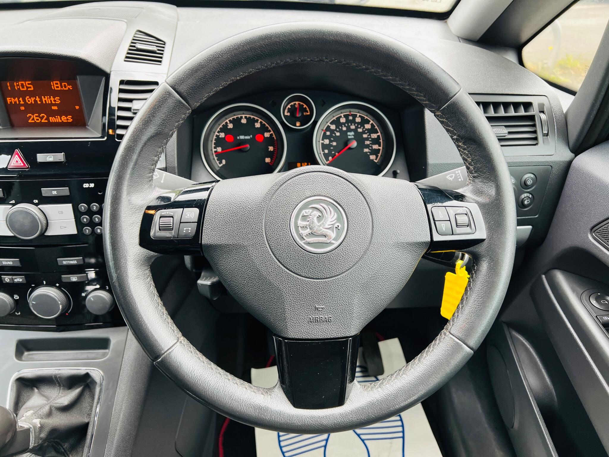 2010 Vauxhall Zafira image 42