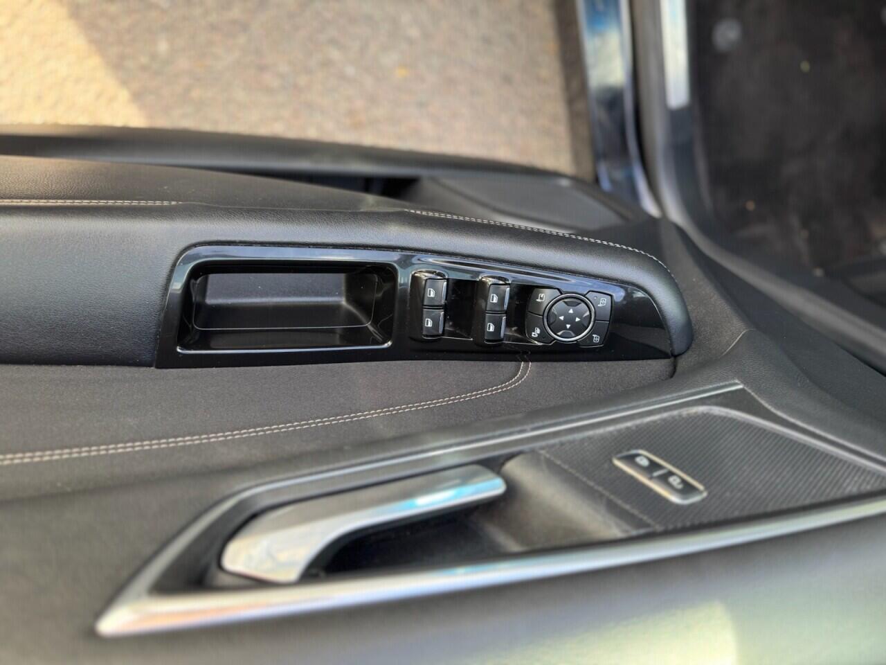 Ford Edge view 19