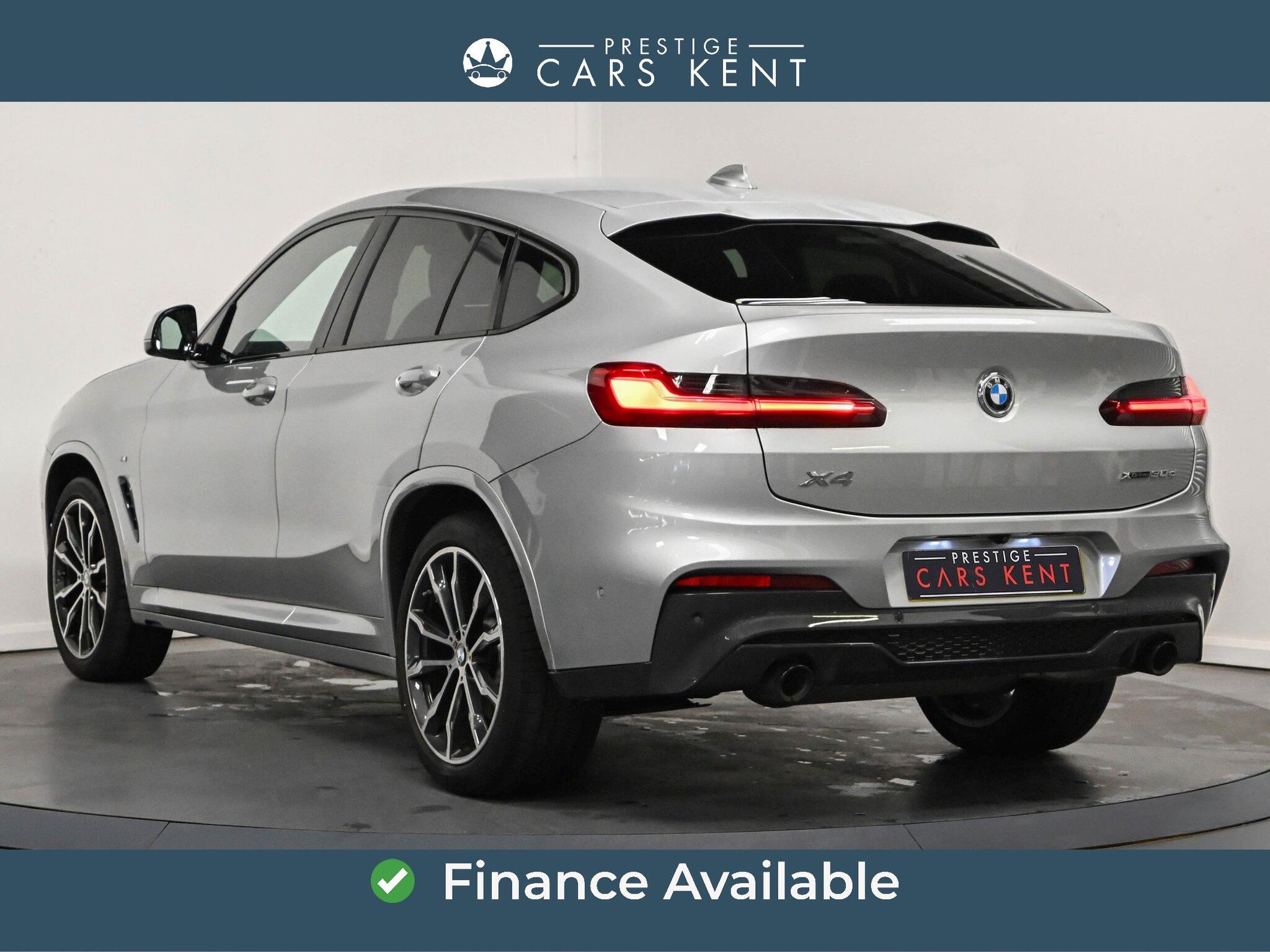 BMW X4 view 3