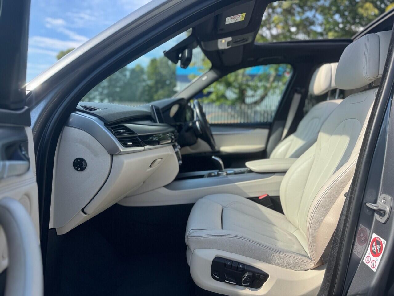 BMW X5 X5 view 13