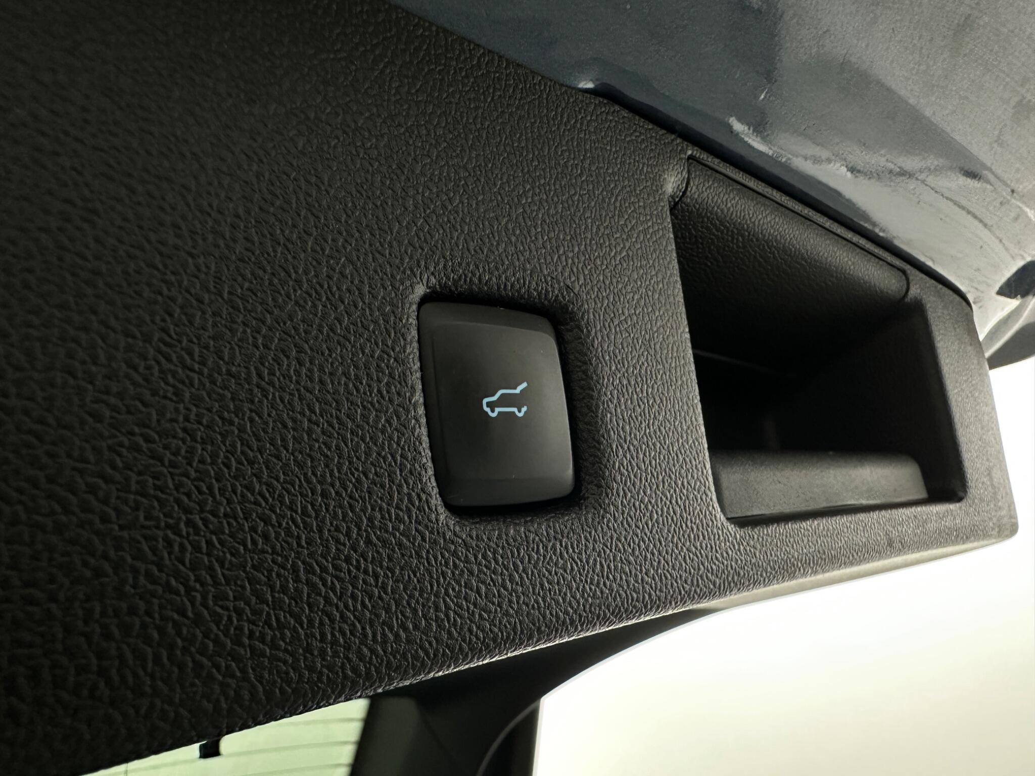 Ford Kuga view 47