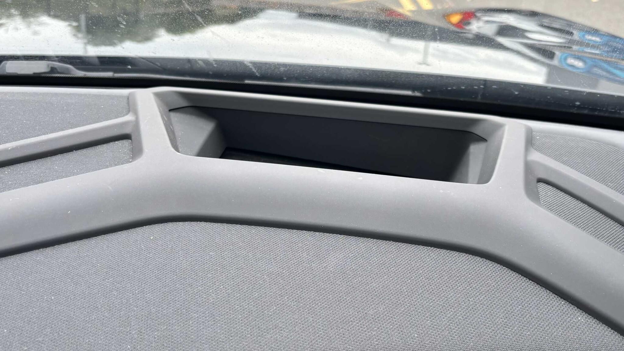 BMW XM view 11