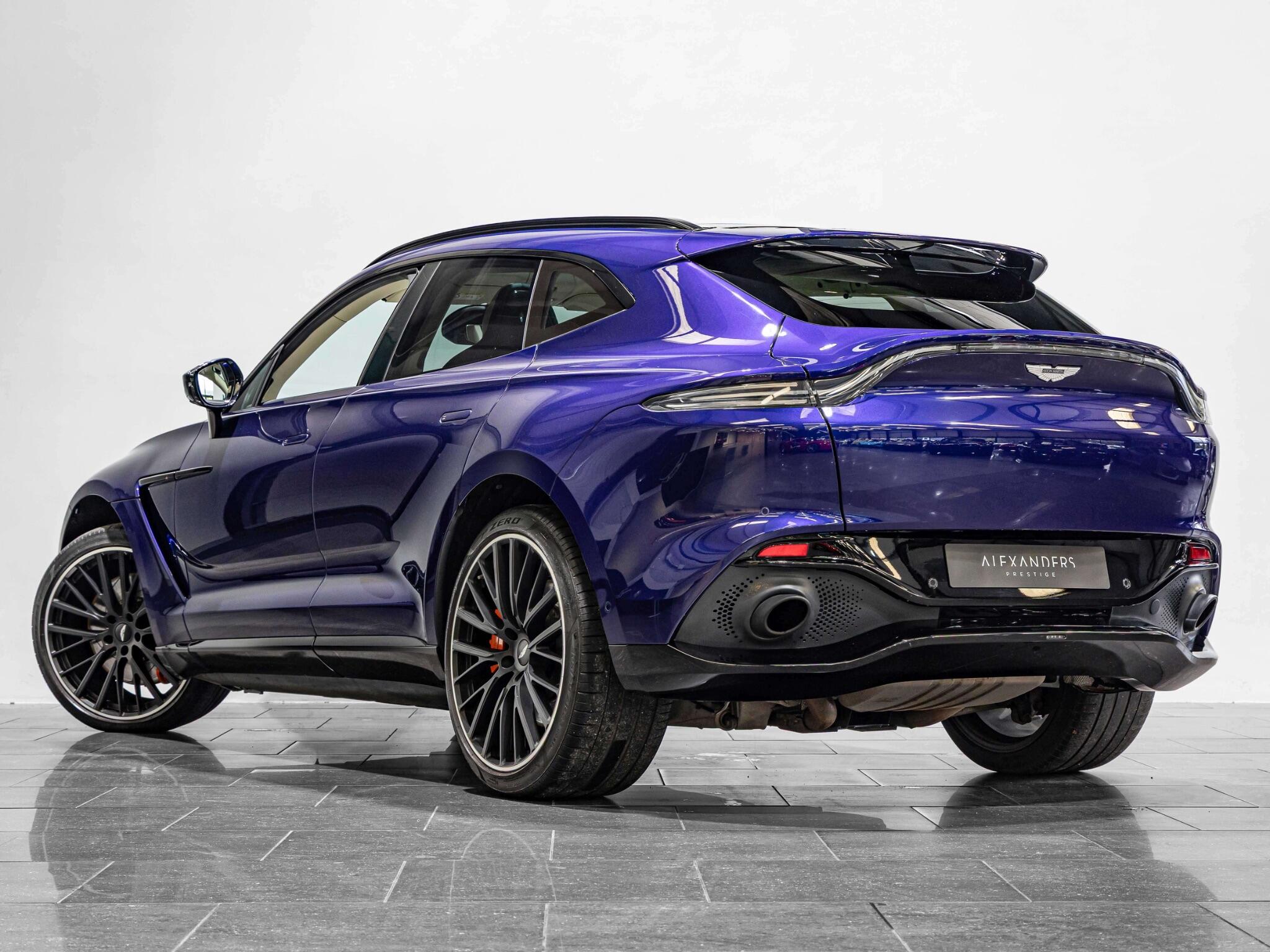 Aston Martin DBX view 9