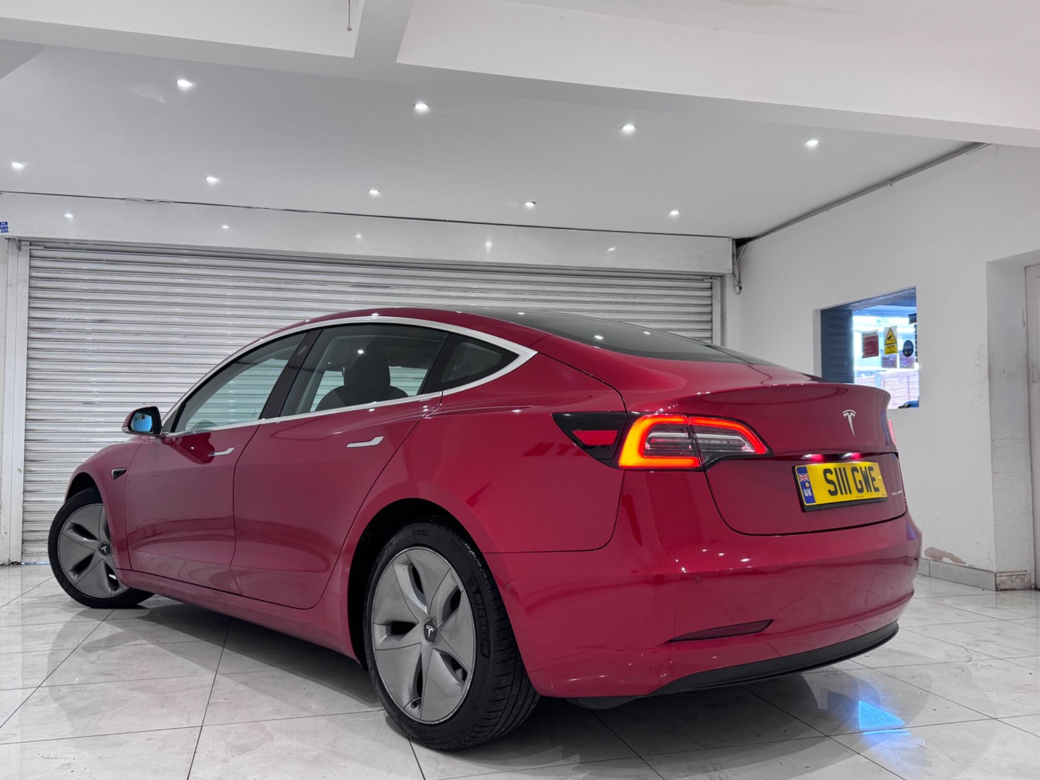 Tesla Model 3 view 5
