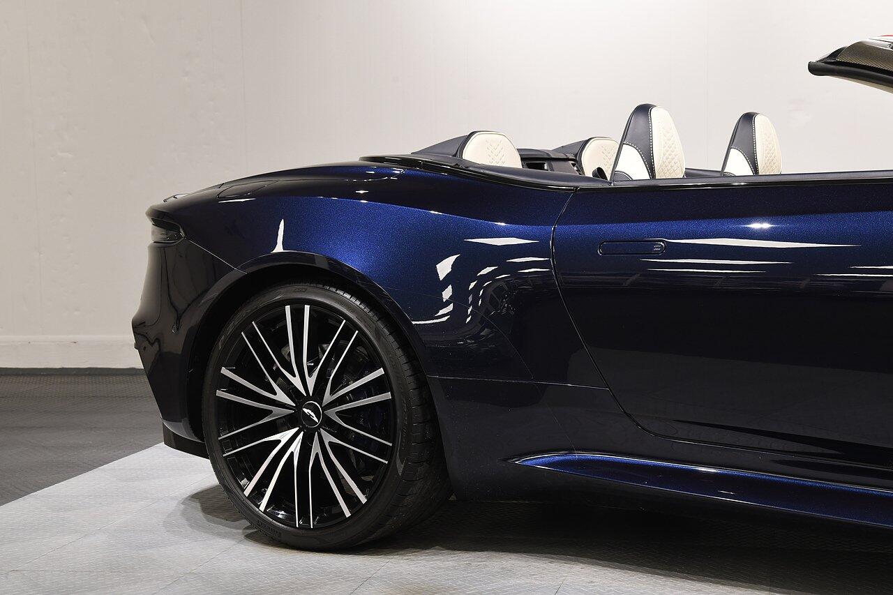 Aston Martin DBS view 50