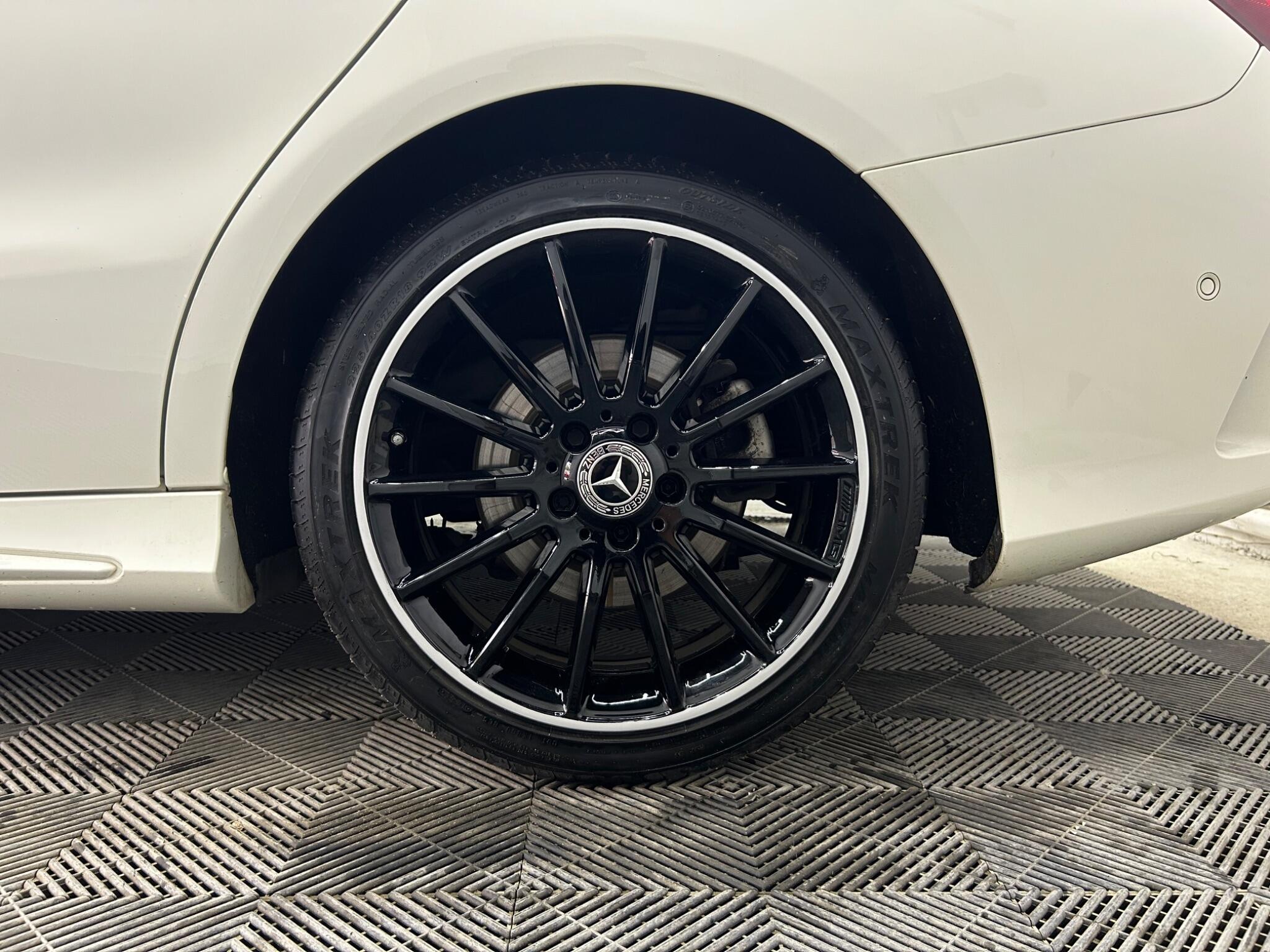 Mercedes-Benz Cla view 33
