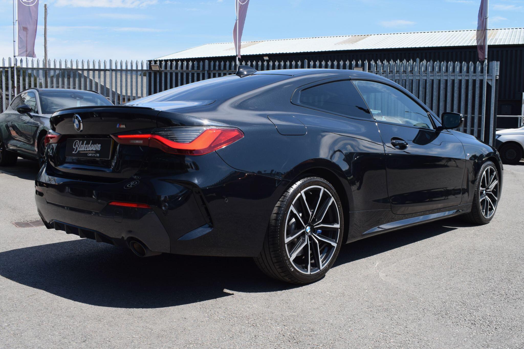 BMW 4 Series view 5