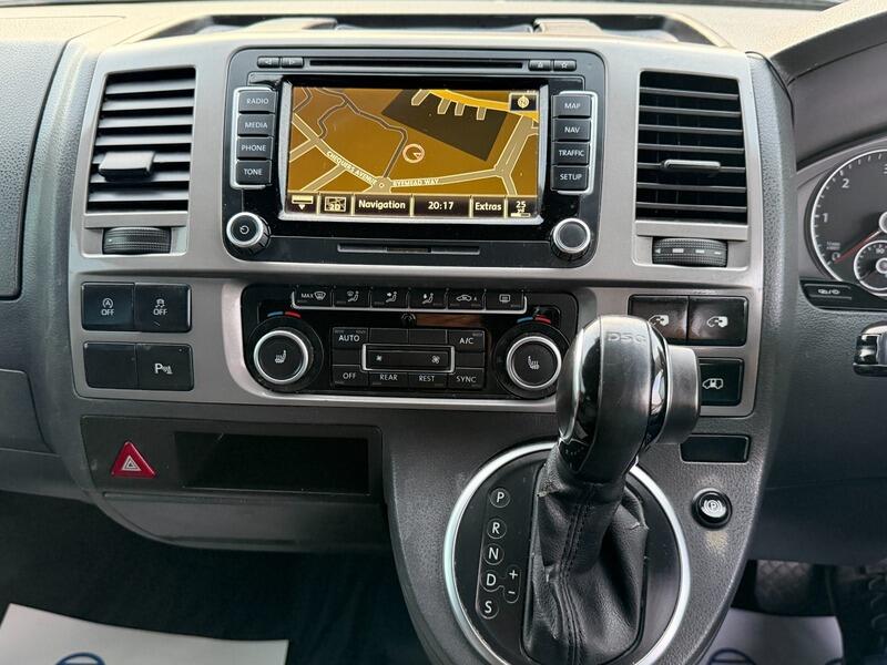 Volkswagen Caravelle view 39