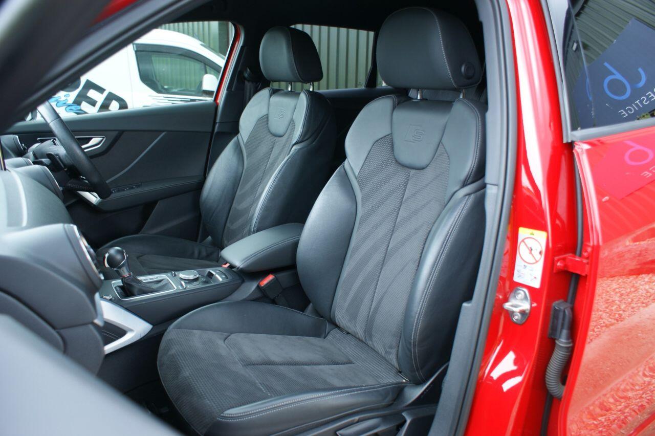 Audi SQ2 view 29