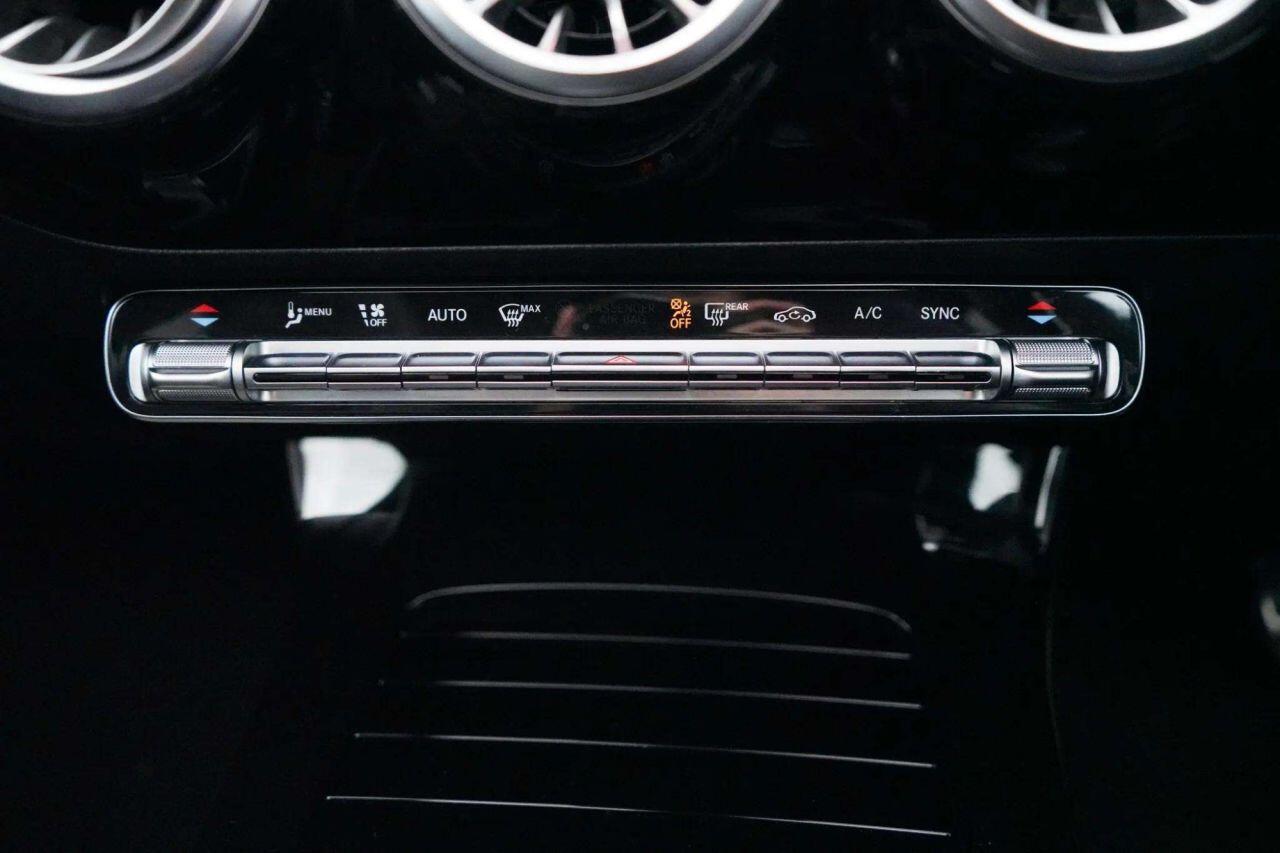 Mercedes-Benz Cla view 43