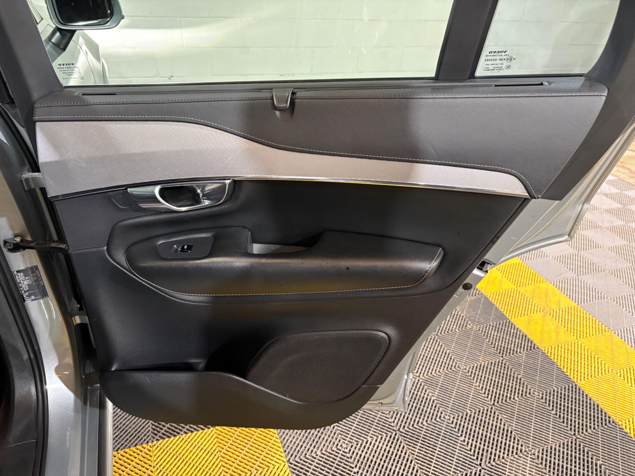Volvo XC90 view 51