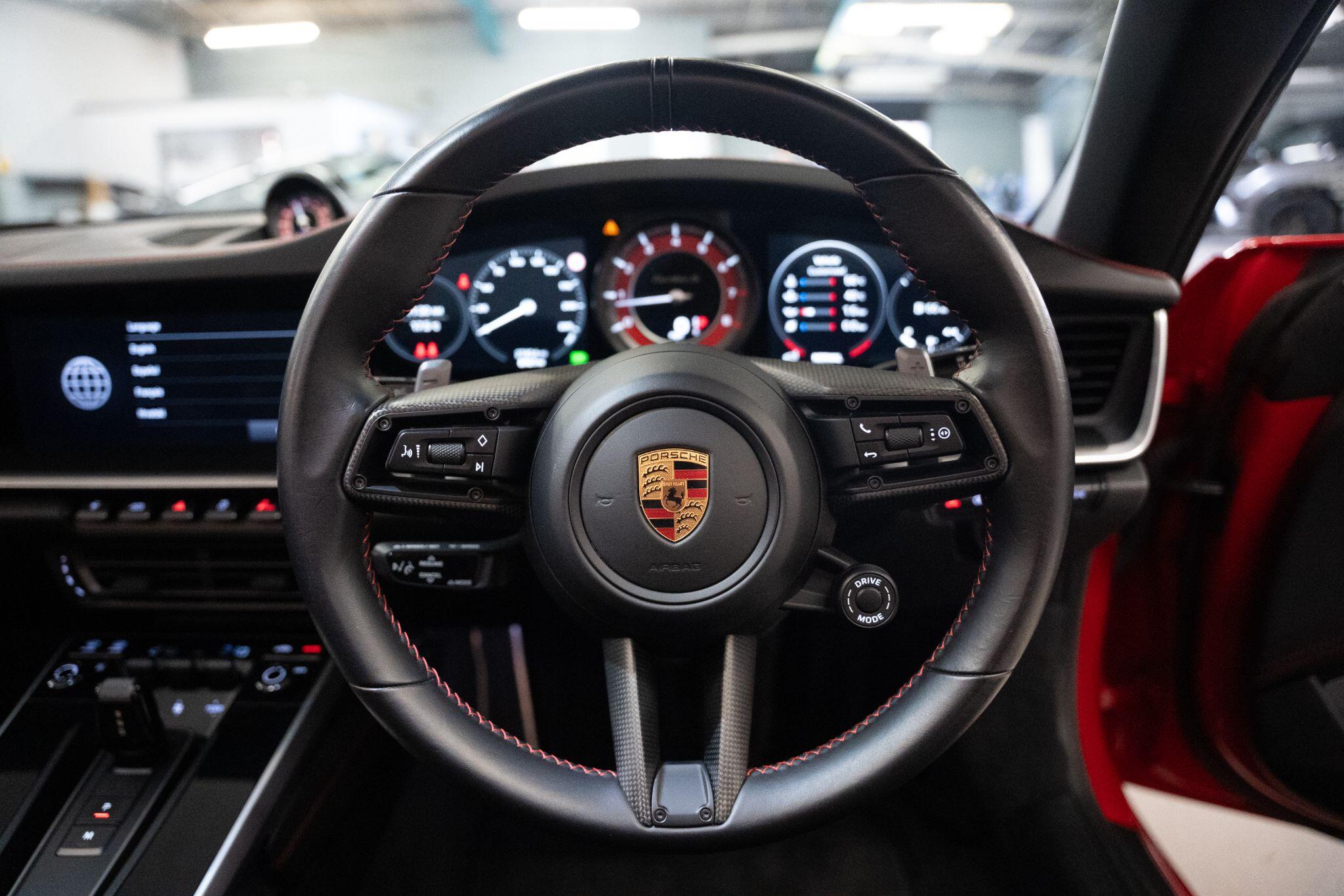 Porsche 911 view 24