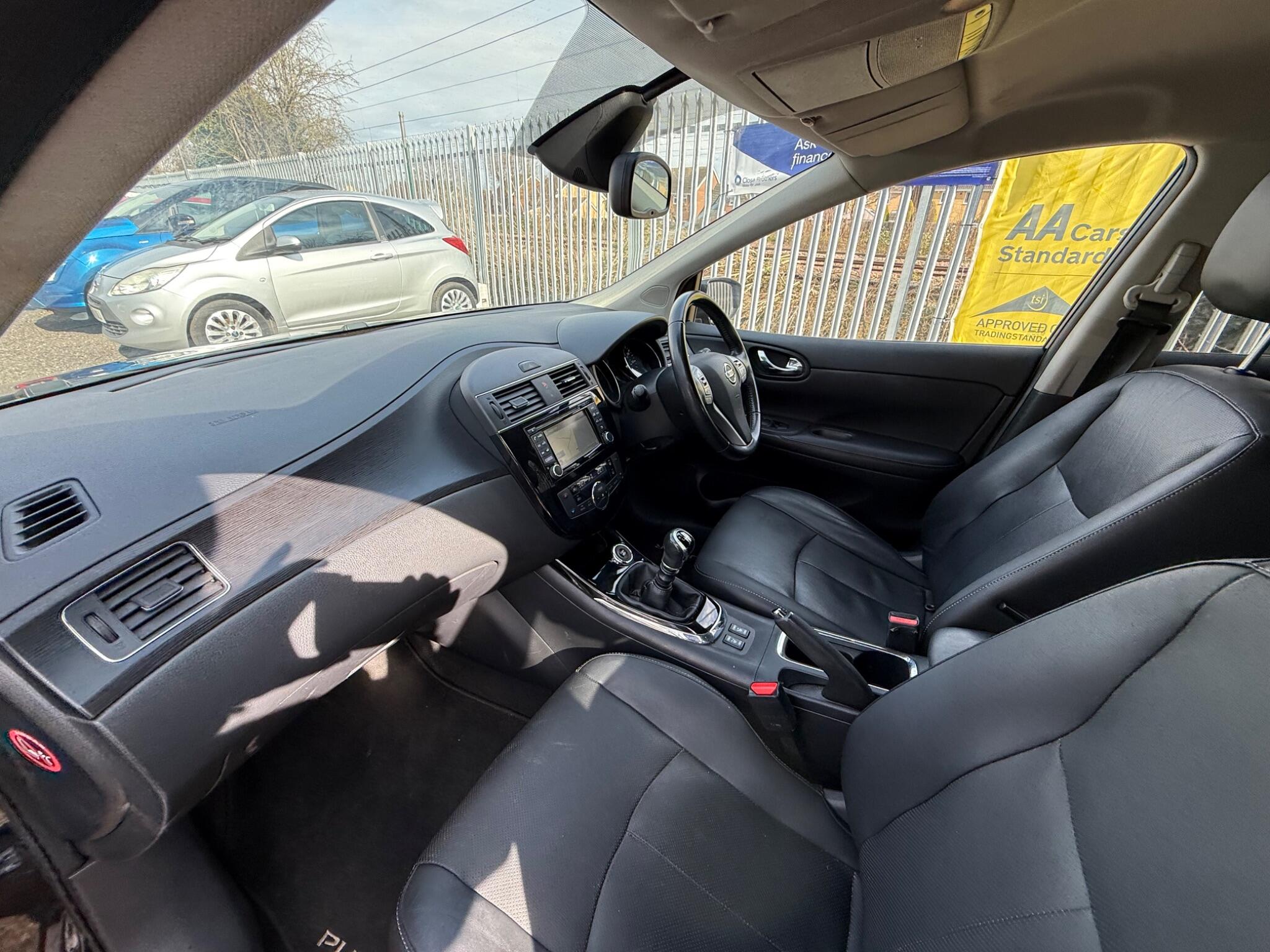 2016 Nissan Pulsar image 31