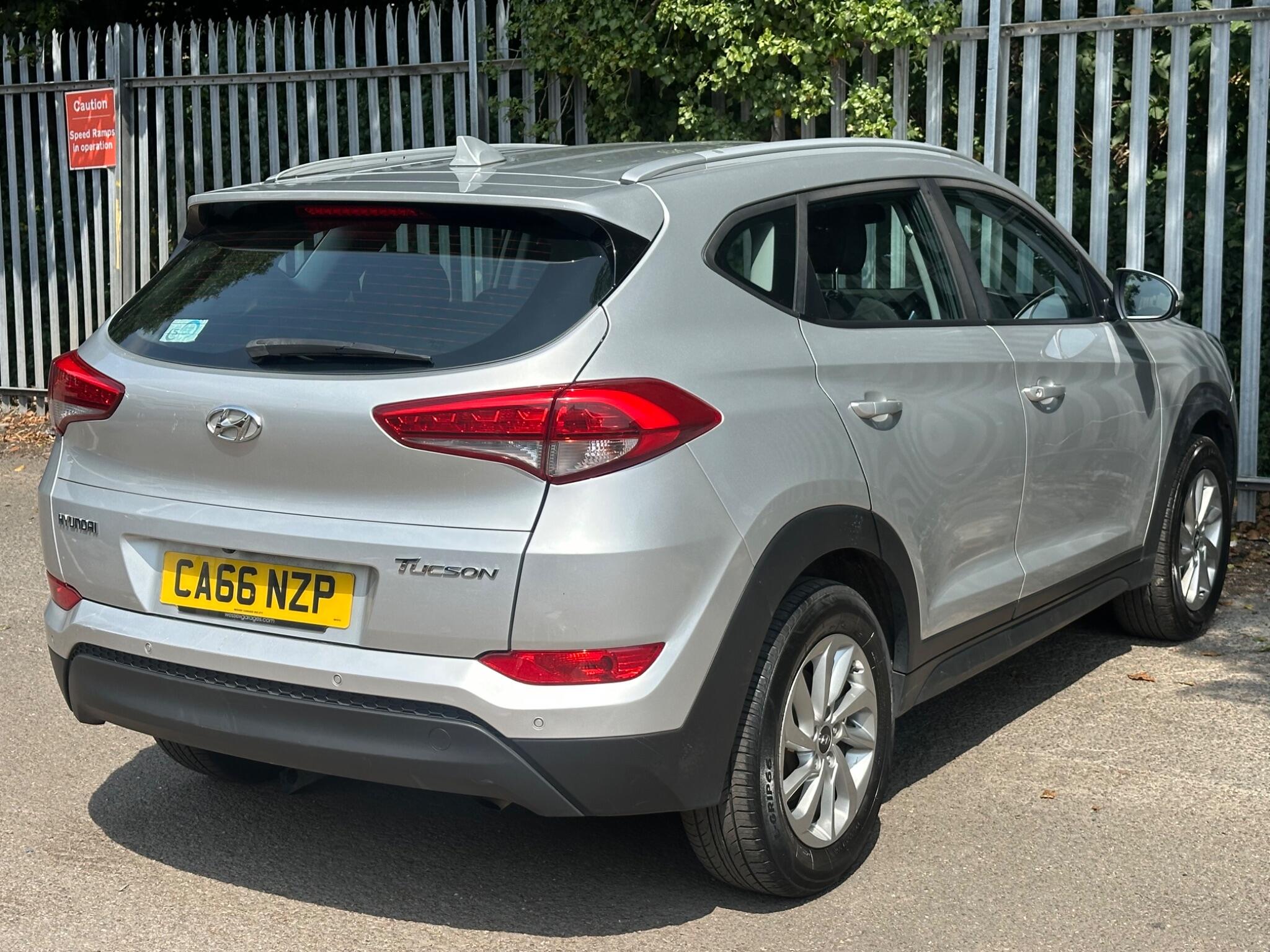 Hyundai Tucson view 6