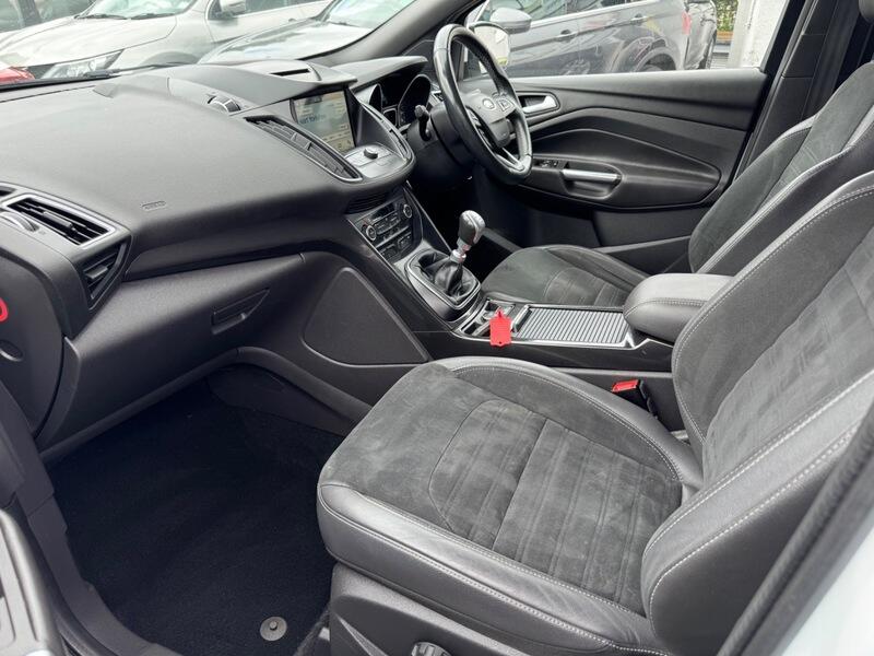 Ford Kuga view 16